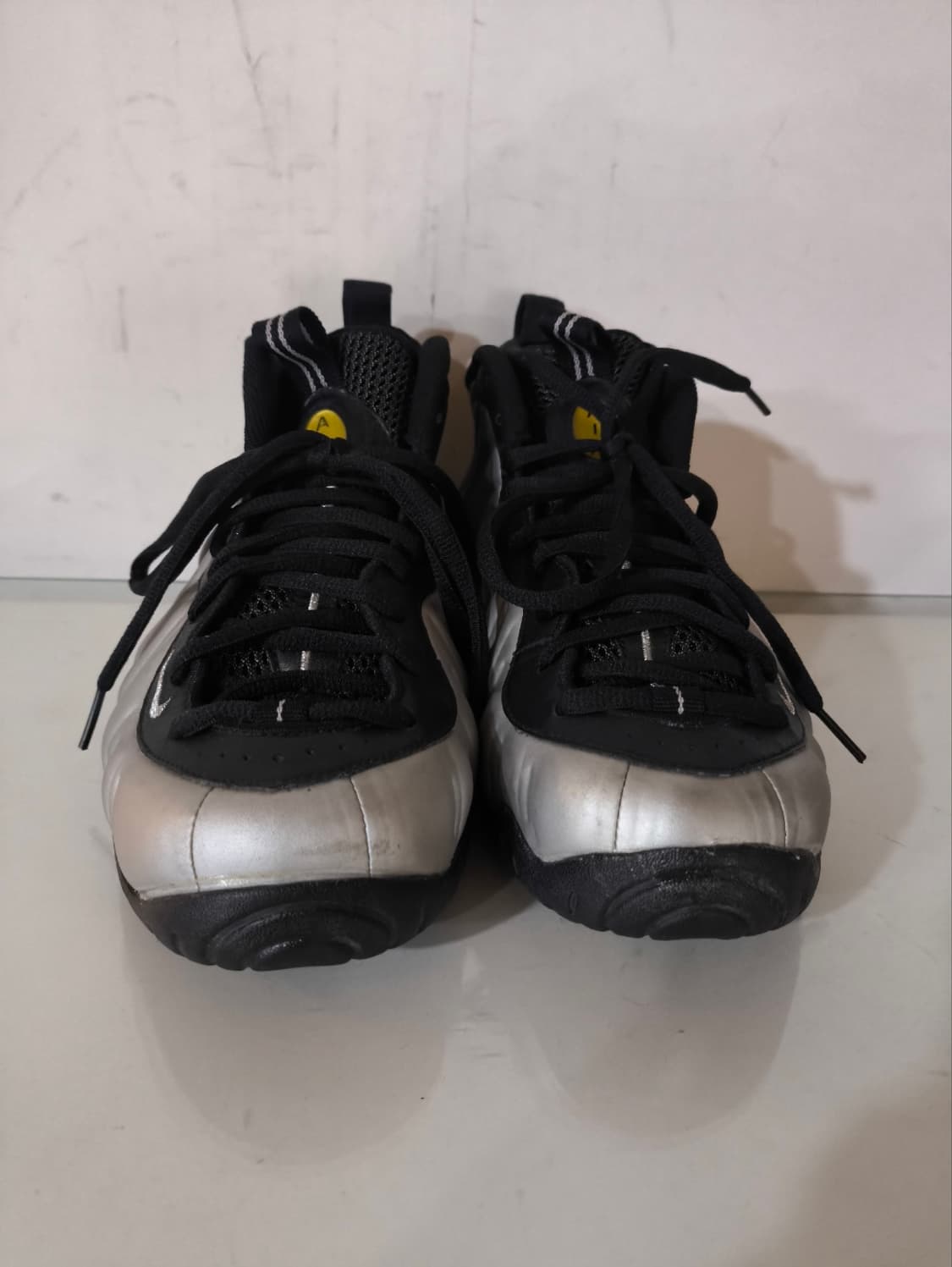 275mm 나이키 에어 폼포짓 프로 메탈릭 실버 상품이미지3