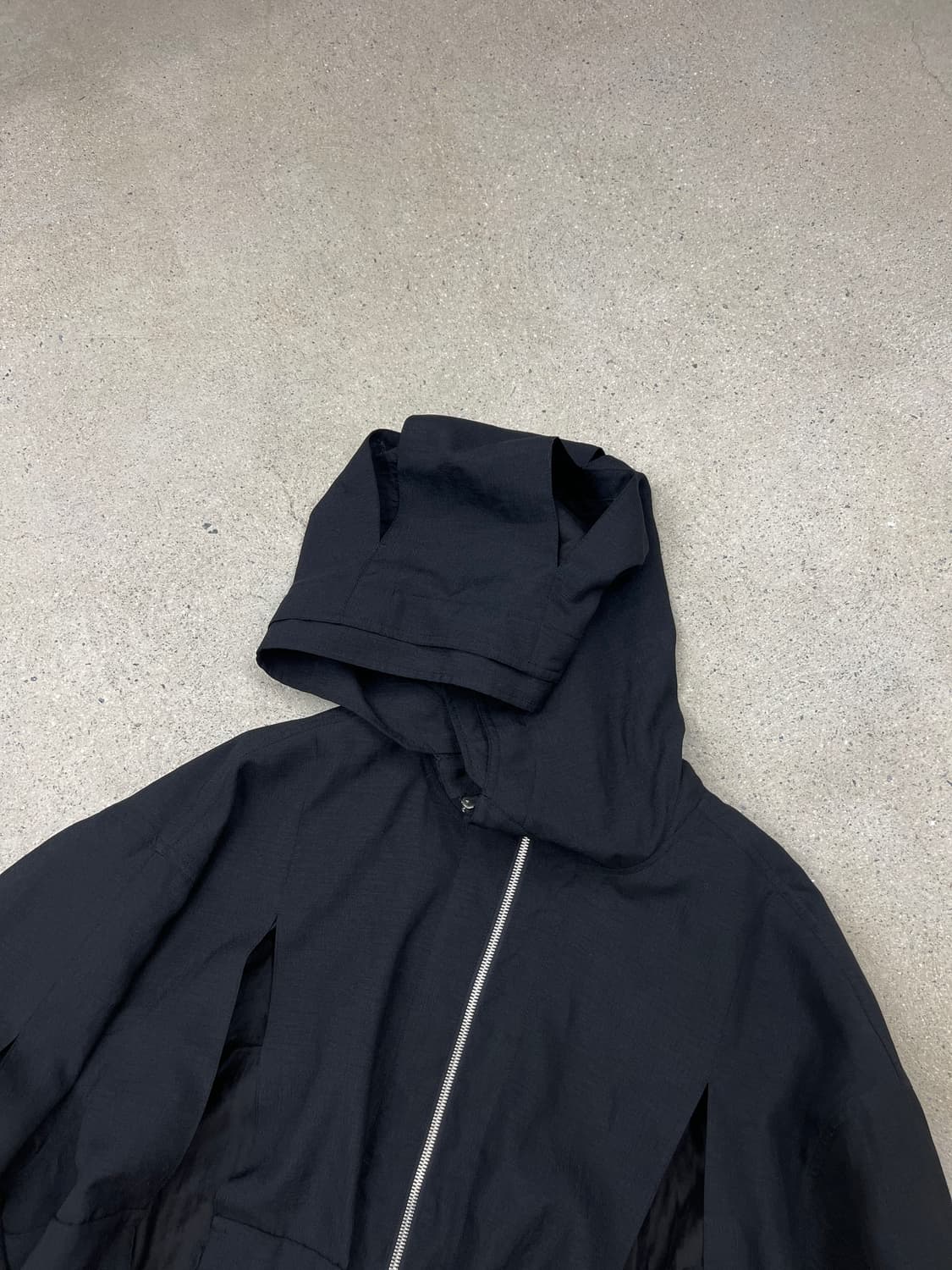 송지오옴므 24SS 멀티 슬릿 후드 점퍼 상품이미지6