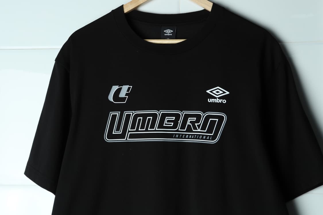(L-XL) 엄브로 반팔 티셔츠 블랙 빅로고 블록코어-H33331 상품이미지3