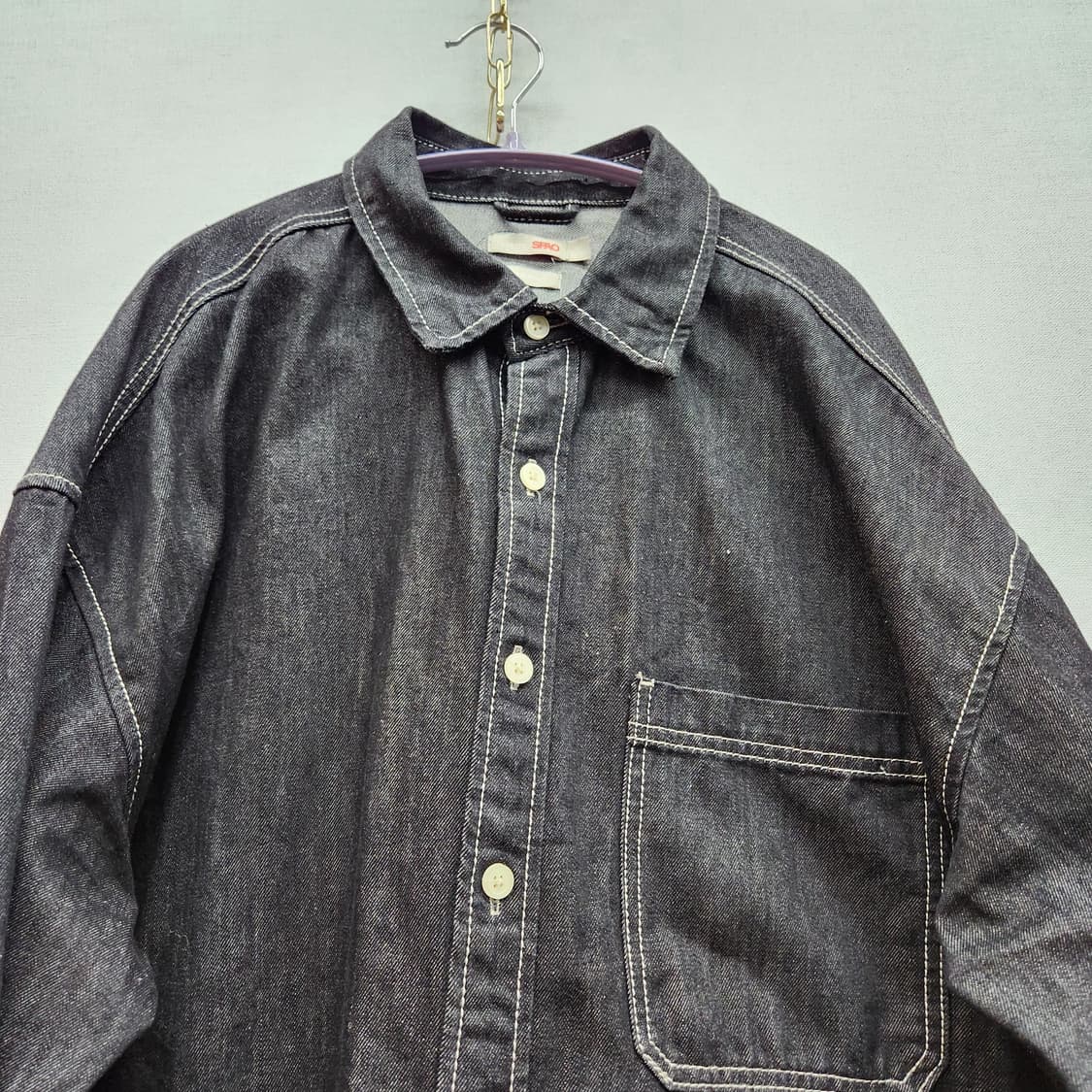 스파오 원포켓 스트치 디테일 데님 셔츠 L(XL) 상품이미지2