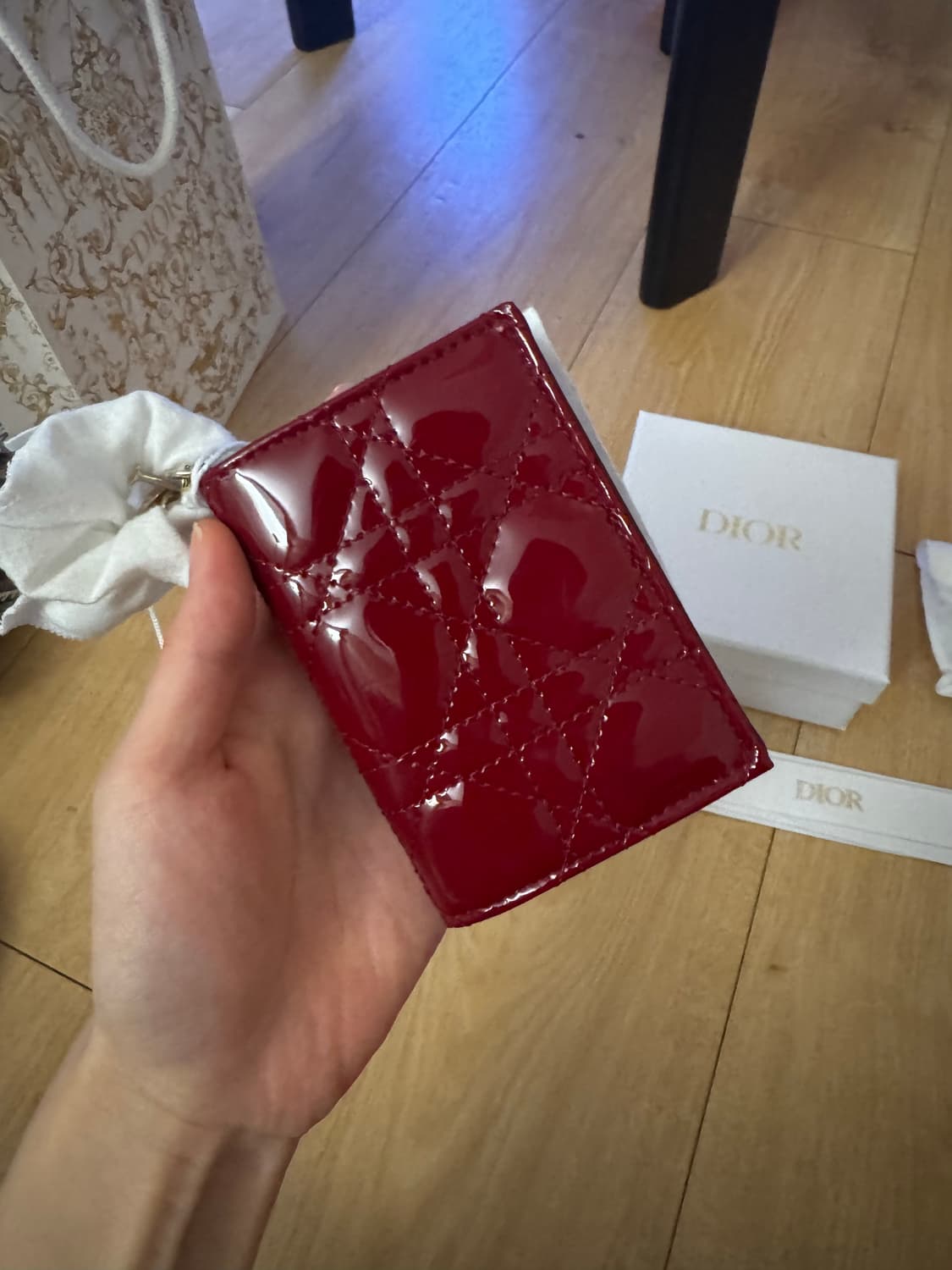 디올 레이디 블룸 카드지갑 체리레드 상품이미지2