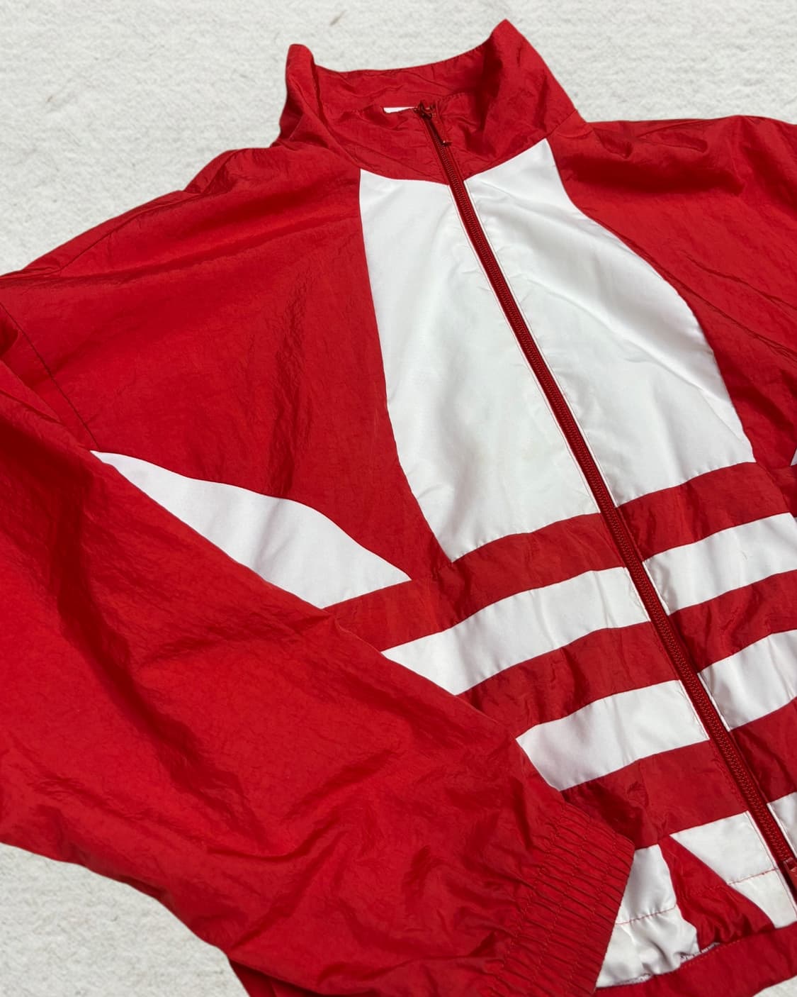 아디다스 오리지널스 빅로고 크롭 나일론 재킷 상품이미지3