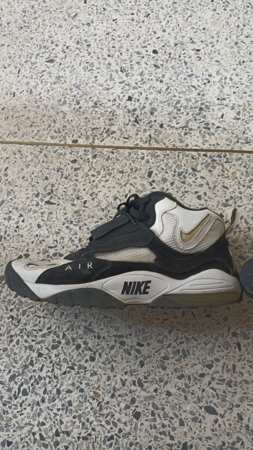 나이키 스피드터프 흰검 상품이미지2