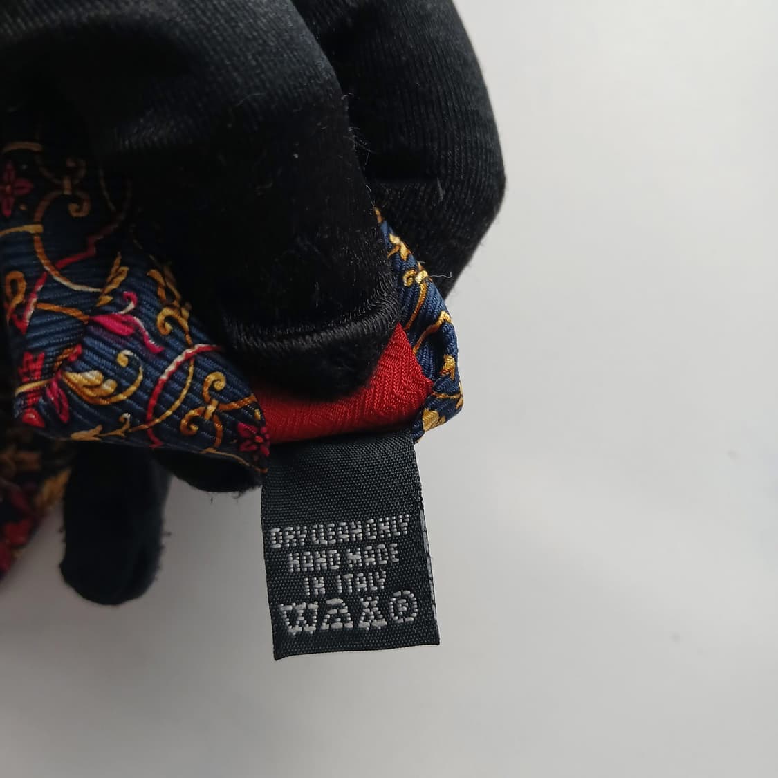 듀퐁 실크 네이비&레드 패턴 넥타이 9.3cm A+~A등급 A18633 상품이미지10