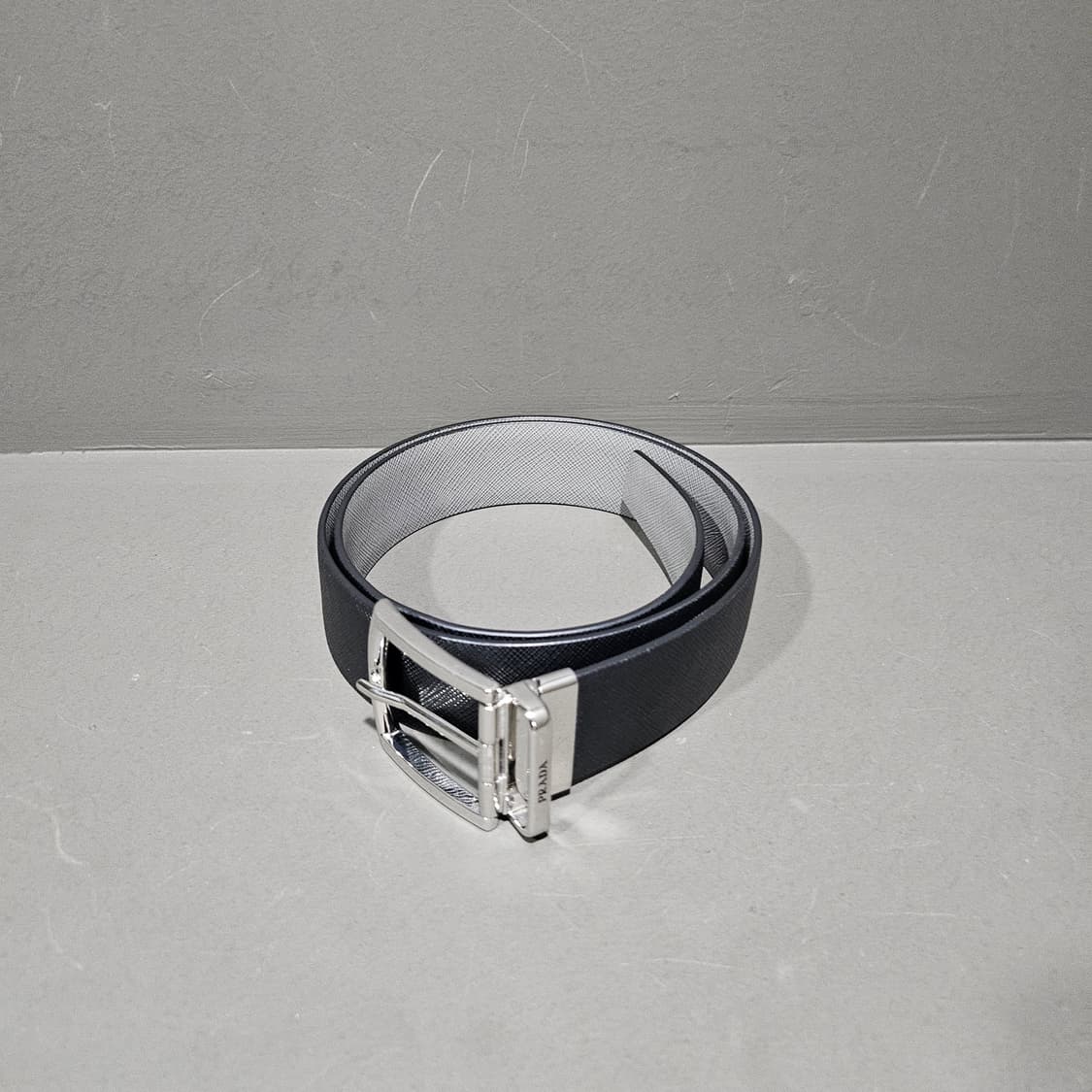 프라다 사피아노 가죽 리버서블 벨트 상품이미지1