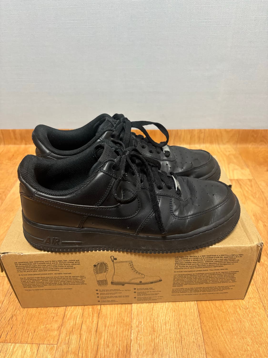 나이키 에어포스1 트리플블랙 275 상품이미지1