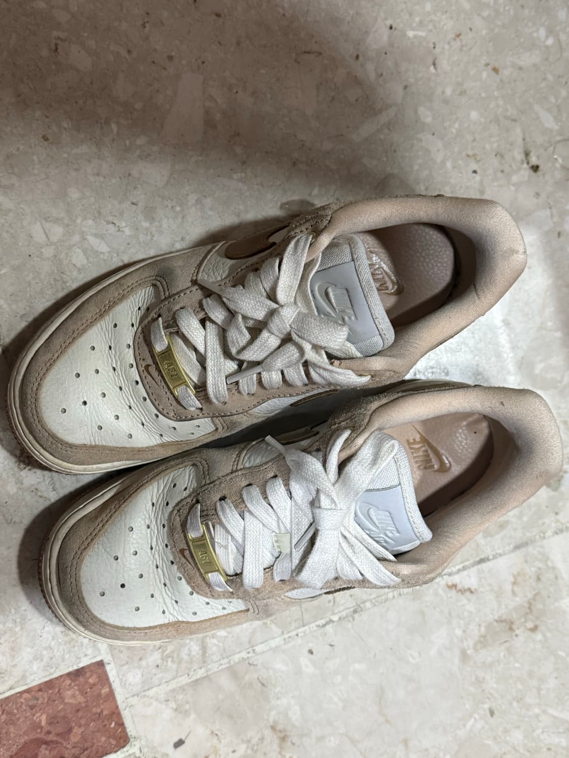 나이키 에어포스 1 LXX 플랙스 235 상품이미지2