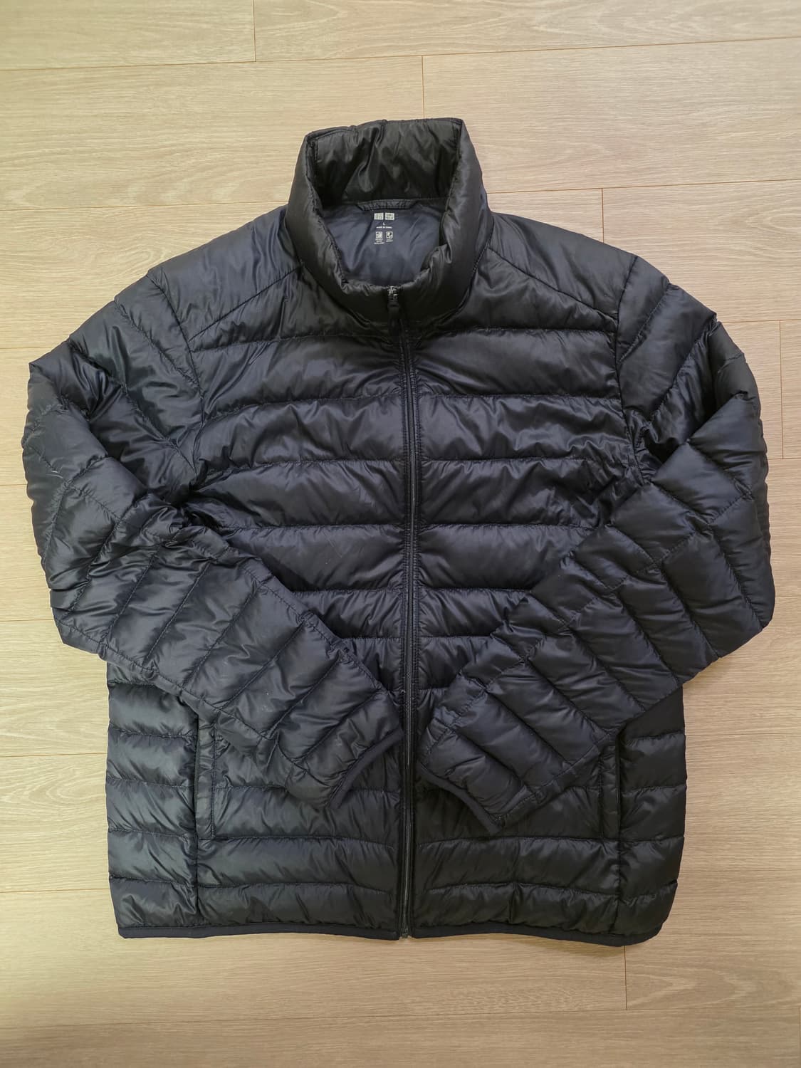 유니클로 경량패딩 Black L(100)
 상품이미지1