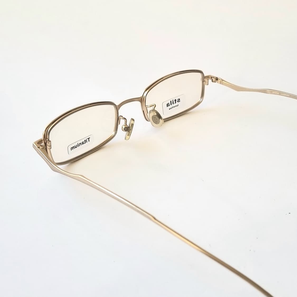 데드스탁 희소성 있는 Stila Lunettes 티타늄 안경테 상품이미지5