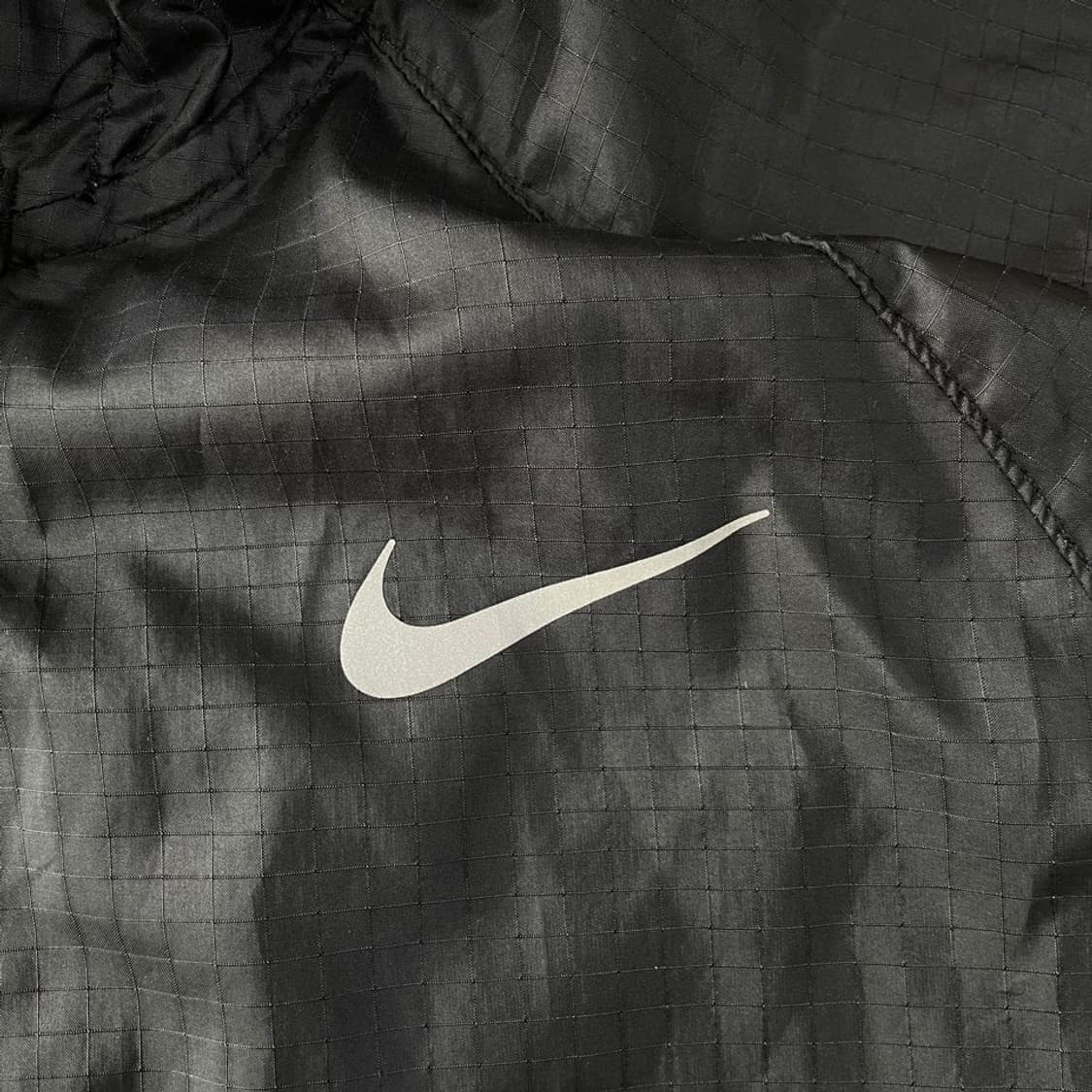 M 나이키 여성 러닝 바람막이 상품이미지5