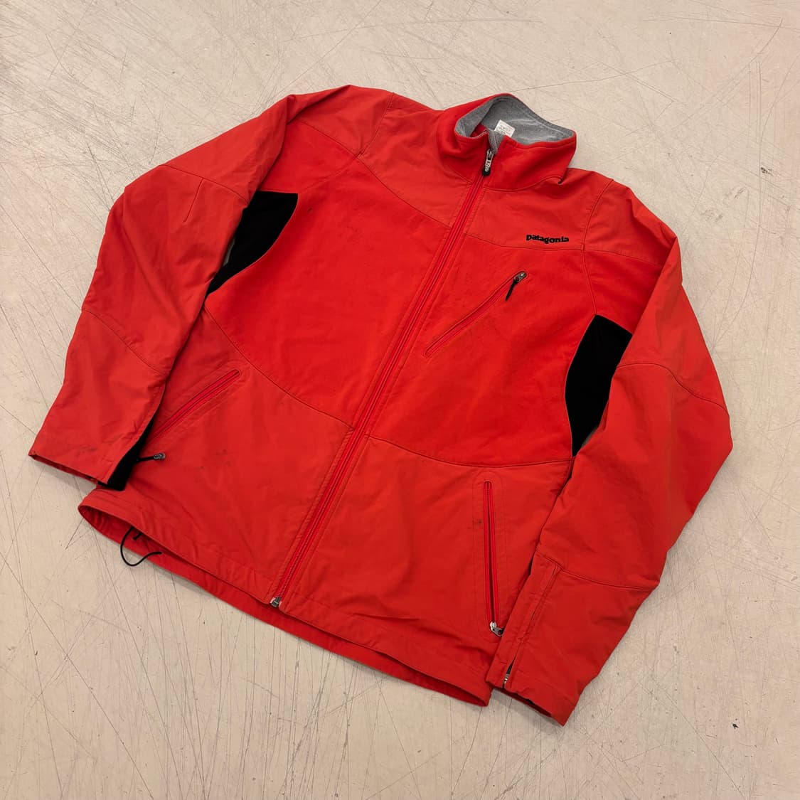 파타고니아 배색 스몰로고 자켓 상품이미지1