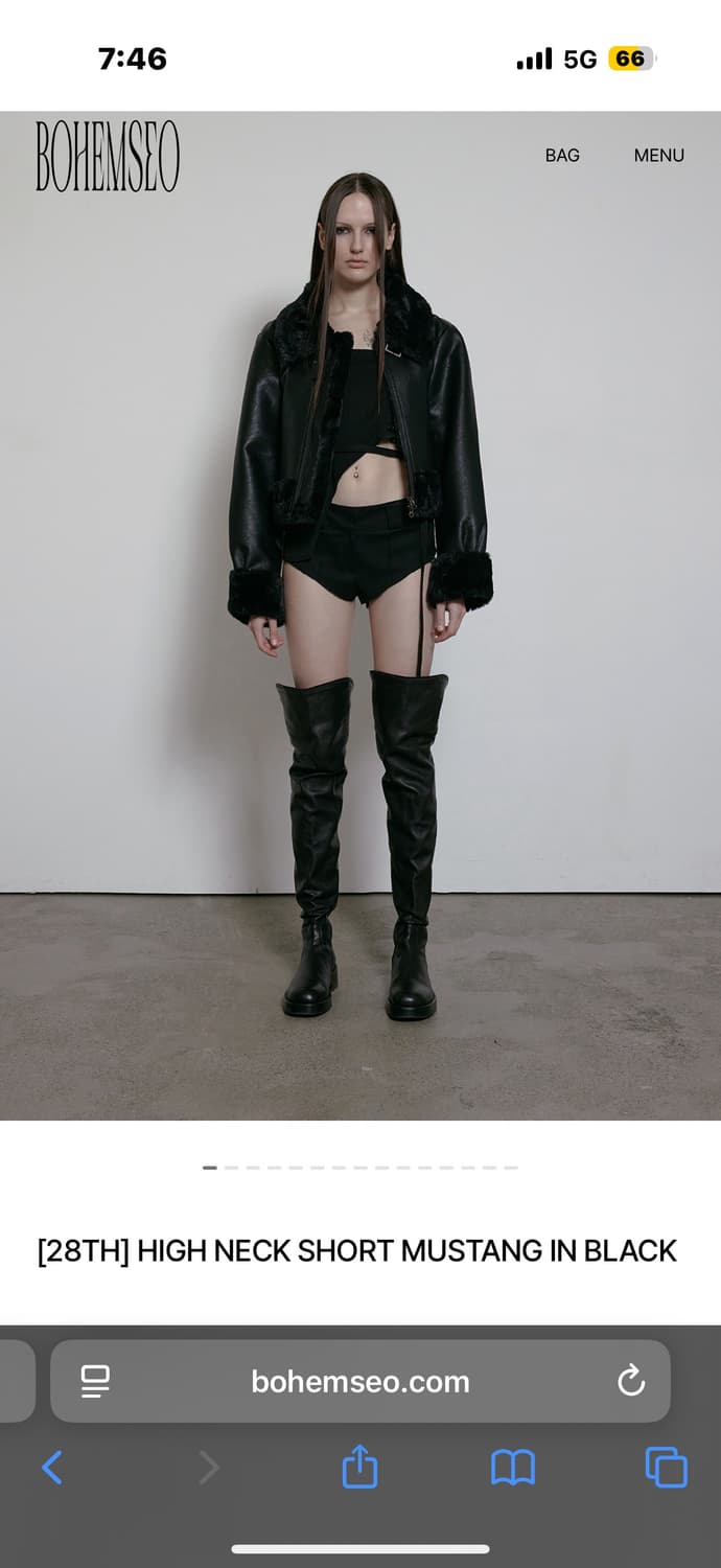 HIGH NECK SHORT MUSTANG IN BLACK 상품이미지2