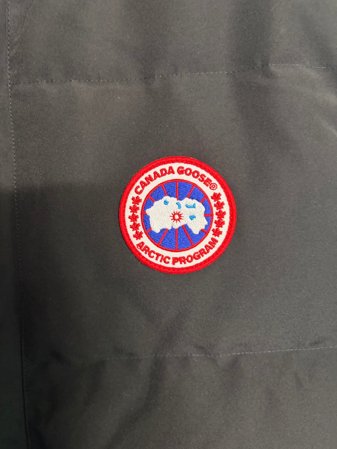 캐나다 구스 패딩조끼 블랙 xxl 상품이미지2