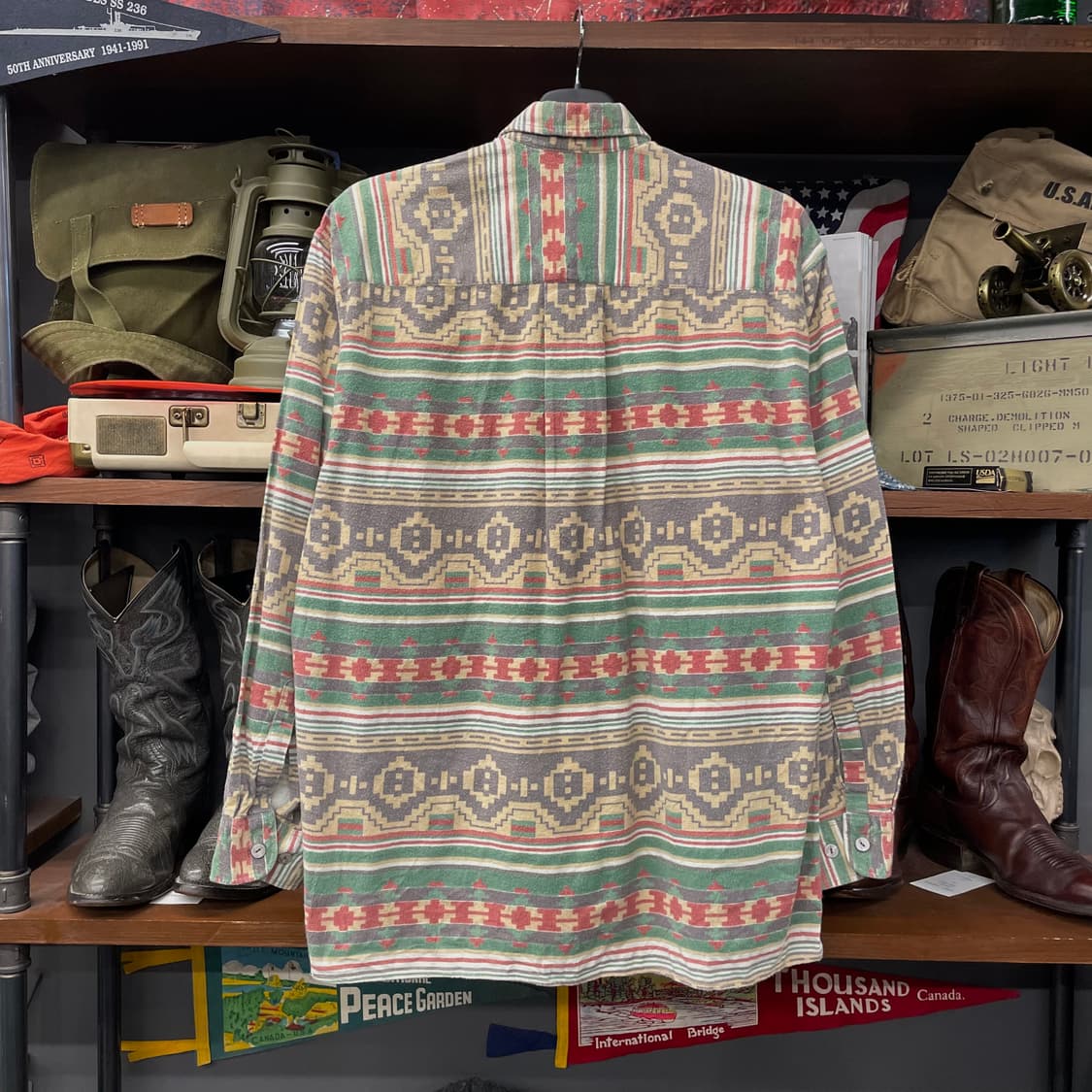 90s USA 빈티지 플란넬 나바호 패턴 포켓 셔츠 상품이미지2