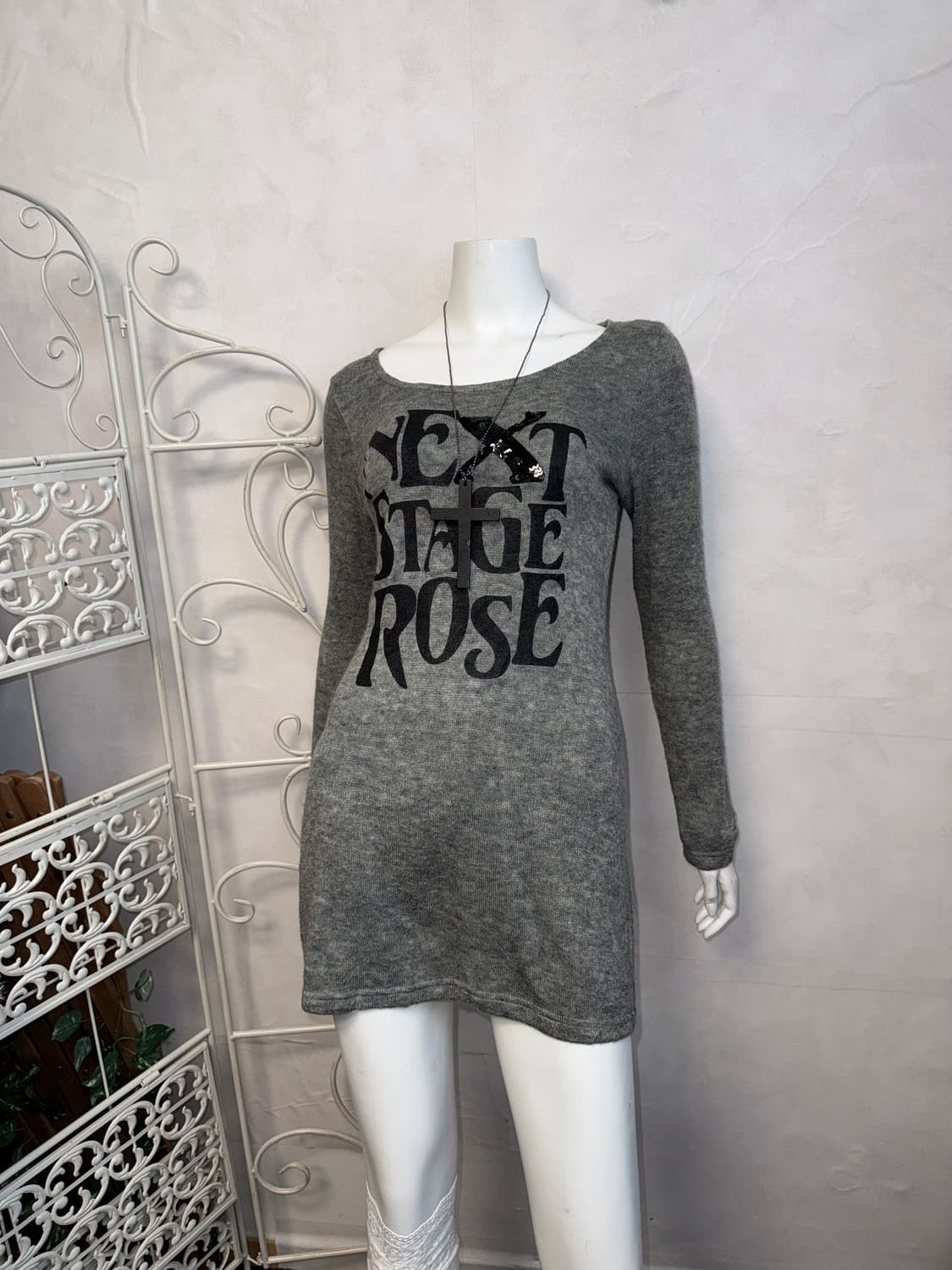 Gray lettering knit mini ops 상품이미지1