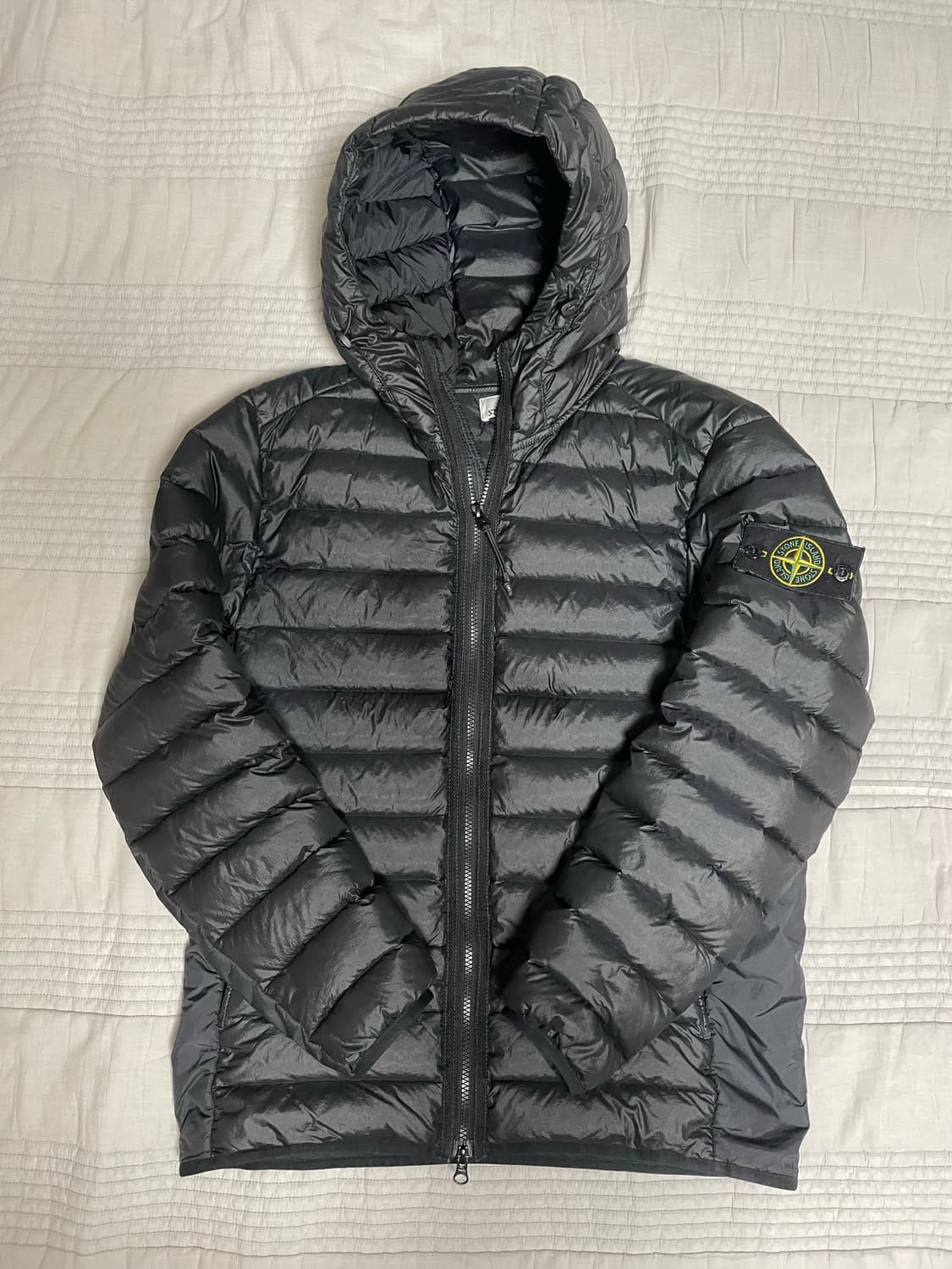 24fw 스톤아일랜드 룸우븐 경량패딩 M 상품이미지1