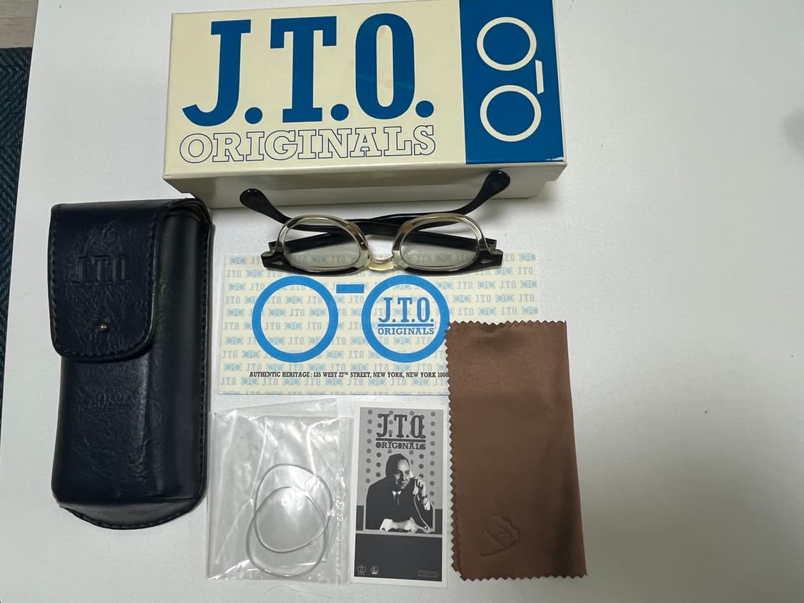 줄리어스타르트옵티컬 JTO 아넬 블랙우드 패치워크 42-22 상품이미지1