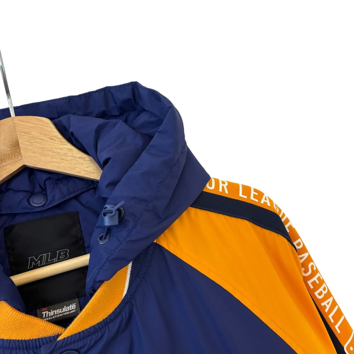 Mlb 뉴욕양키스 레글런 배색 패딩 점퍼 상품이미지3