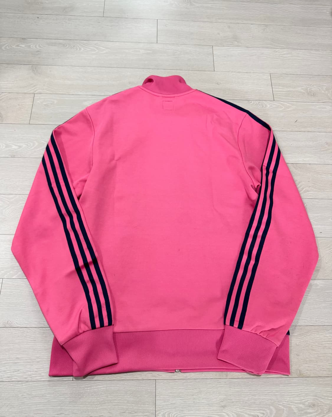 아디다스 핑크 화이트 레트로 트랙탑 상품이미지2