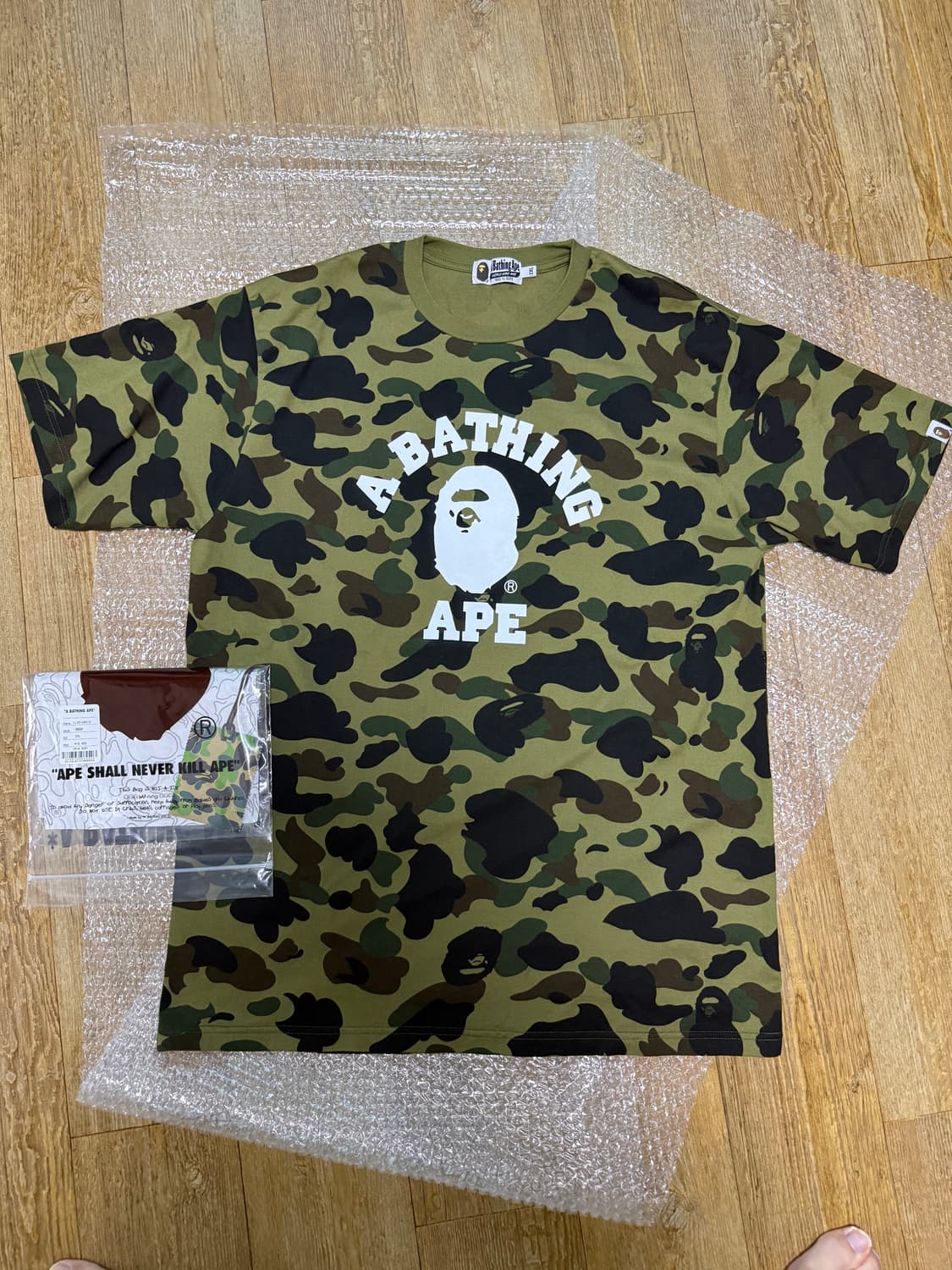 베이프 컬리지 1st 카모 그린 반팔티셔츠 2XL 상품이미지2