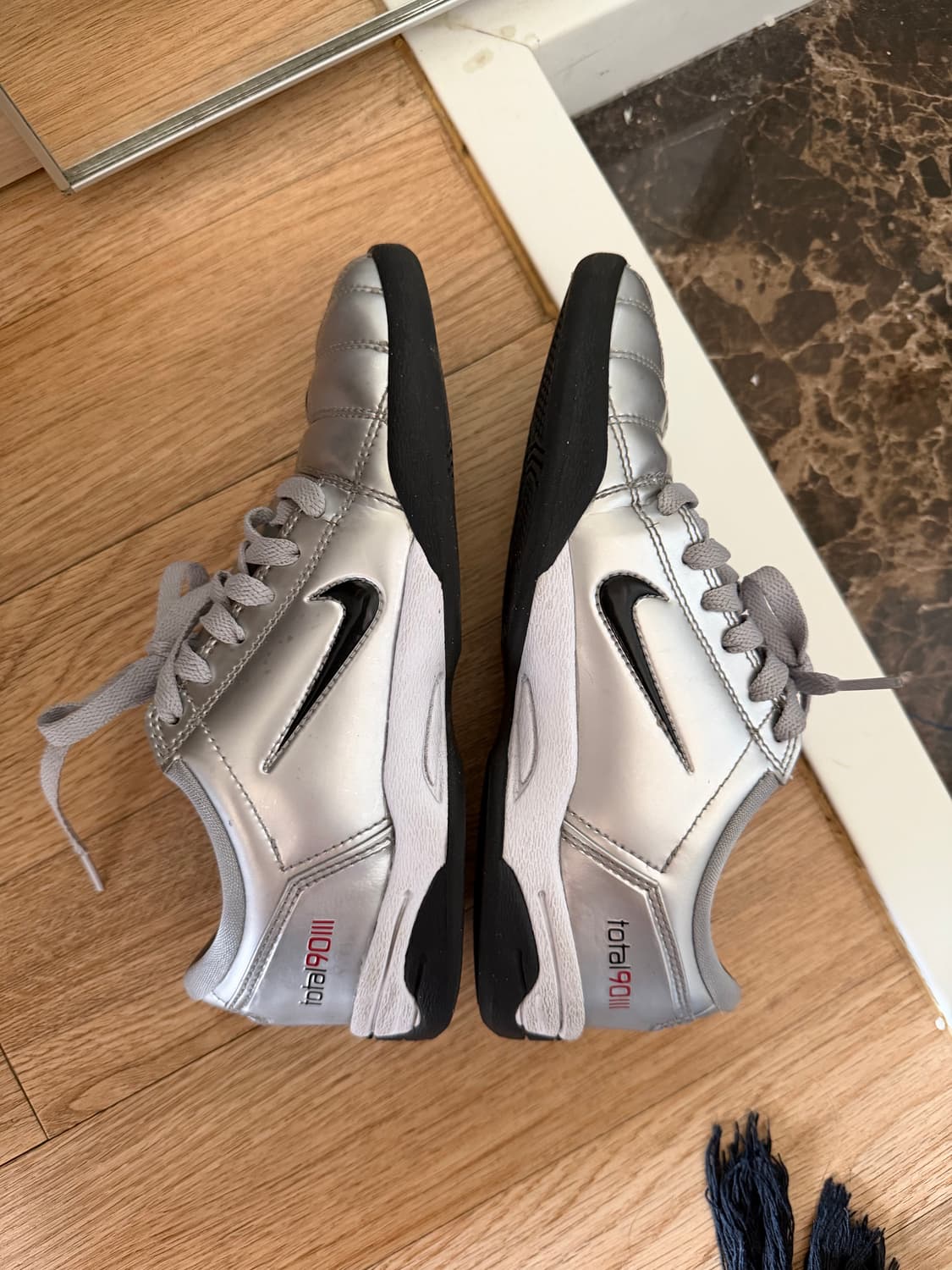 나이키 토탈90실버 상품이미지5