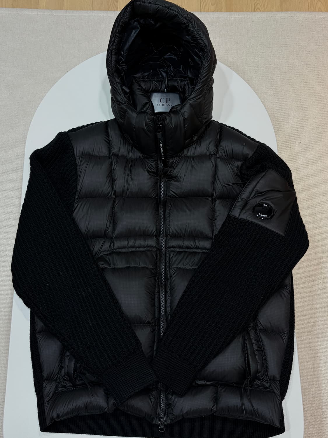 [정품]C.P 디디쉘 렌즈 와펜 니트 패딩 상품이미지1