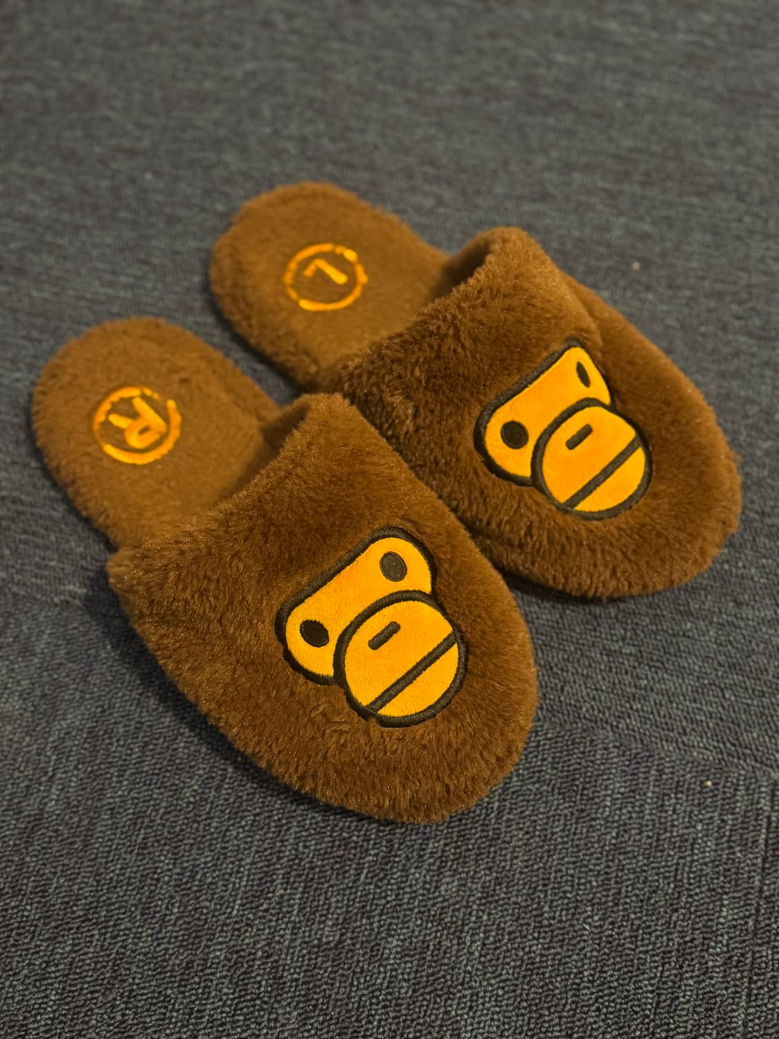 베이프 마일로 겨울 실내화(250~260) 상품이미지1