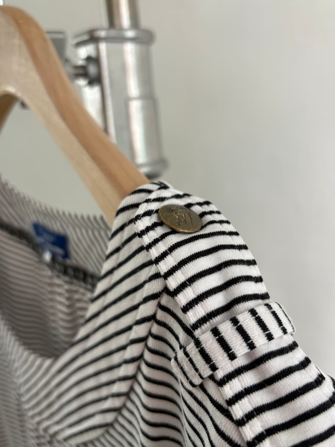 Burberry 버버리 블루라벨 기마 로고 스트라이프 패턴 스트링 원피스 상품이미지4