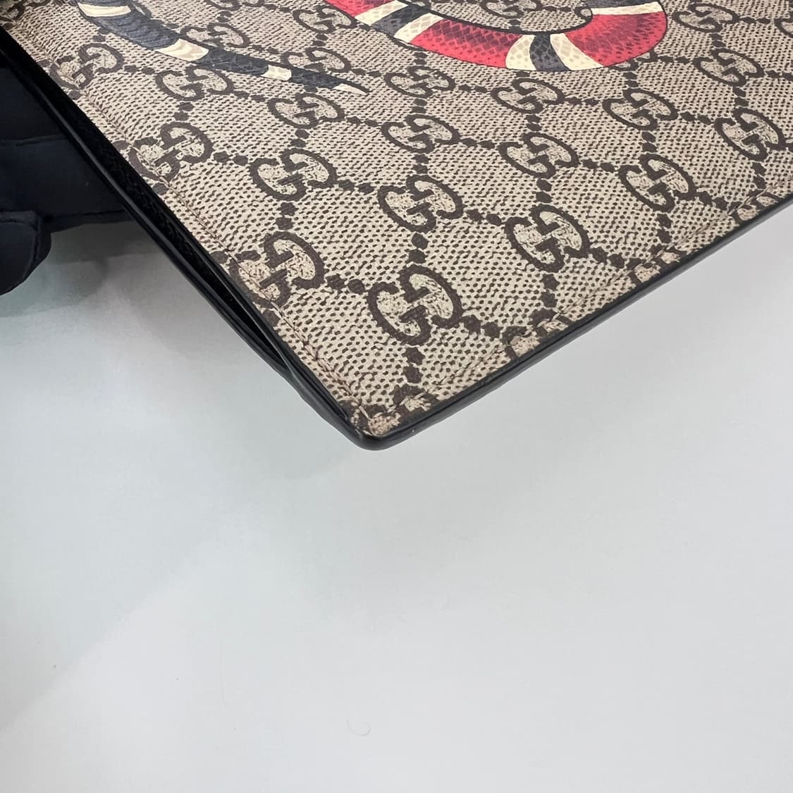 구찌 스네이크 GG 수프림 클러치백 (473904) 상품이미지7