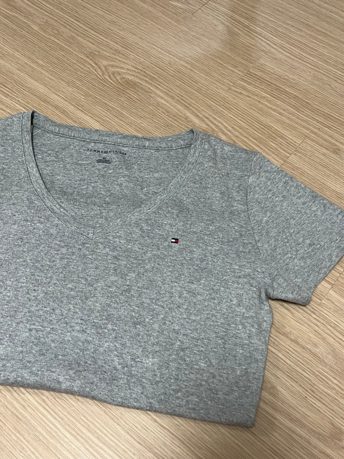 타미힐피거 브이넥 반팔 티셔츠 상품이미지2