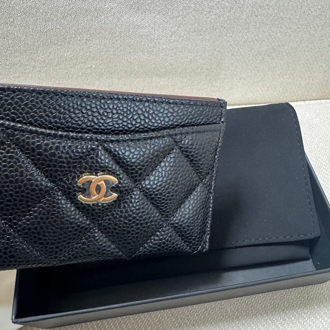 샤넬 클래식 캐비어 카드홀더 금장 새제품 AP0213 상품이미지4