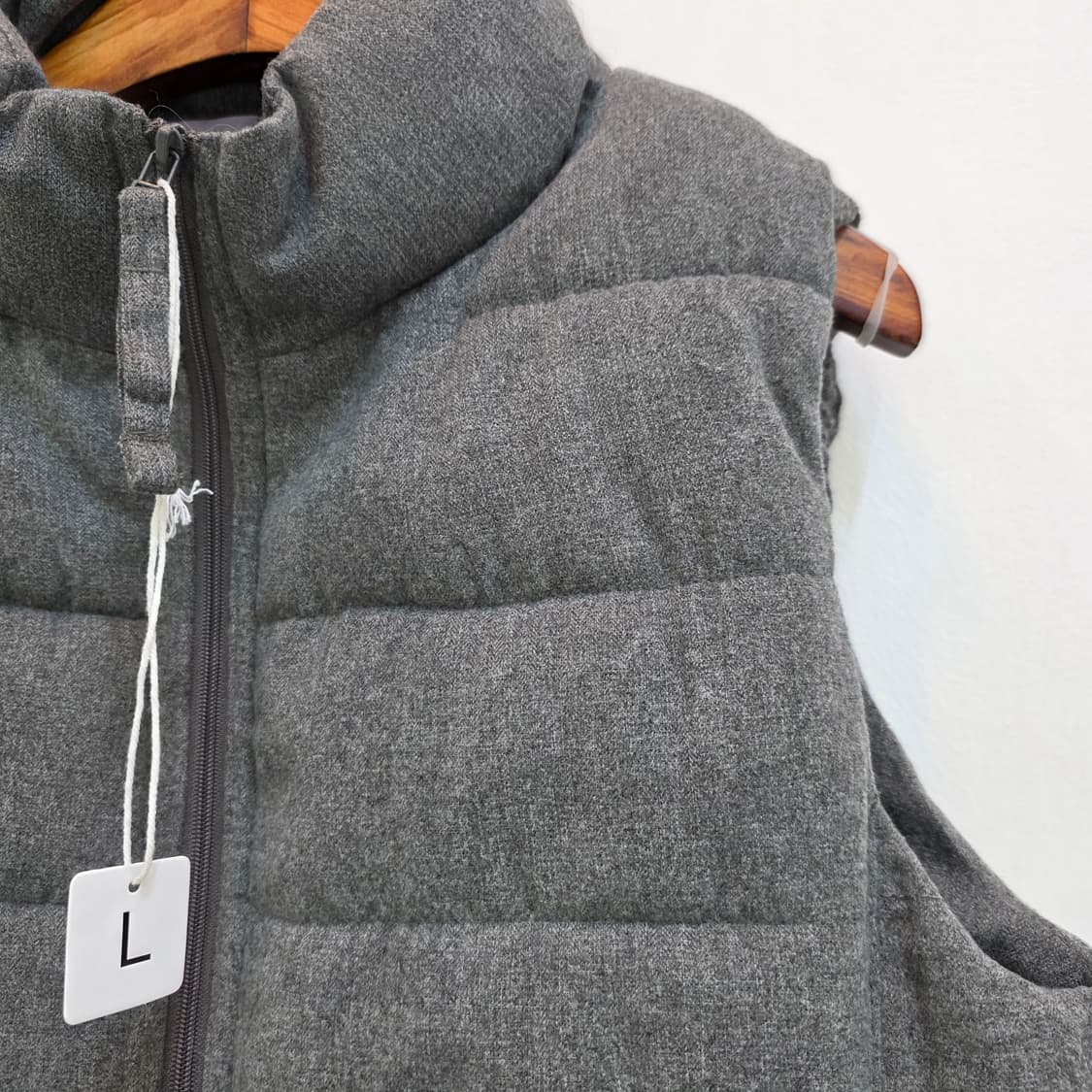 그레이 하이넥 경량 패딩 조끼 베스트 상품이미지4