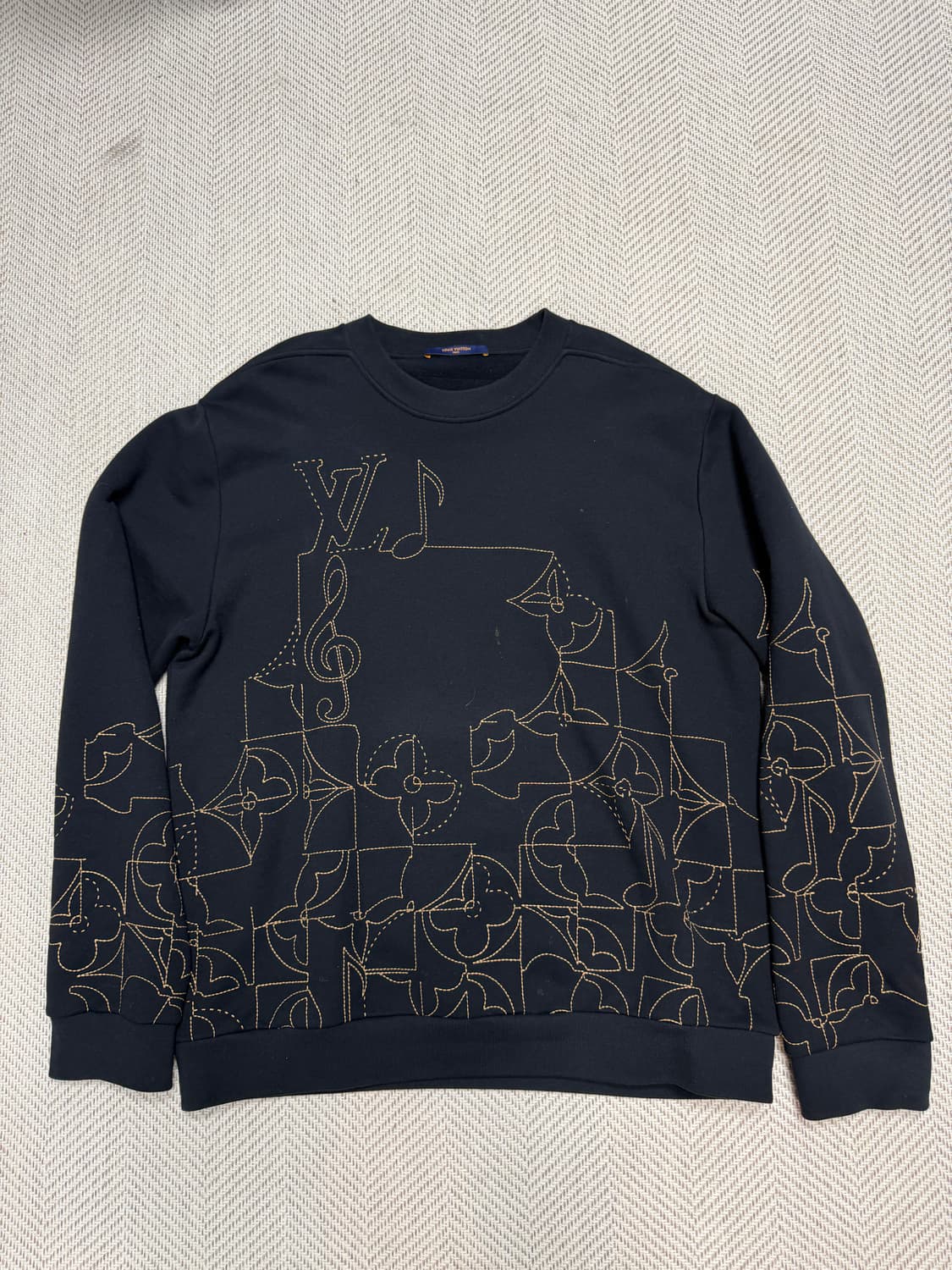 루이비통 엠브로이더드 재즈 맨투맨 상품이미지1