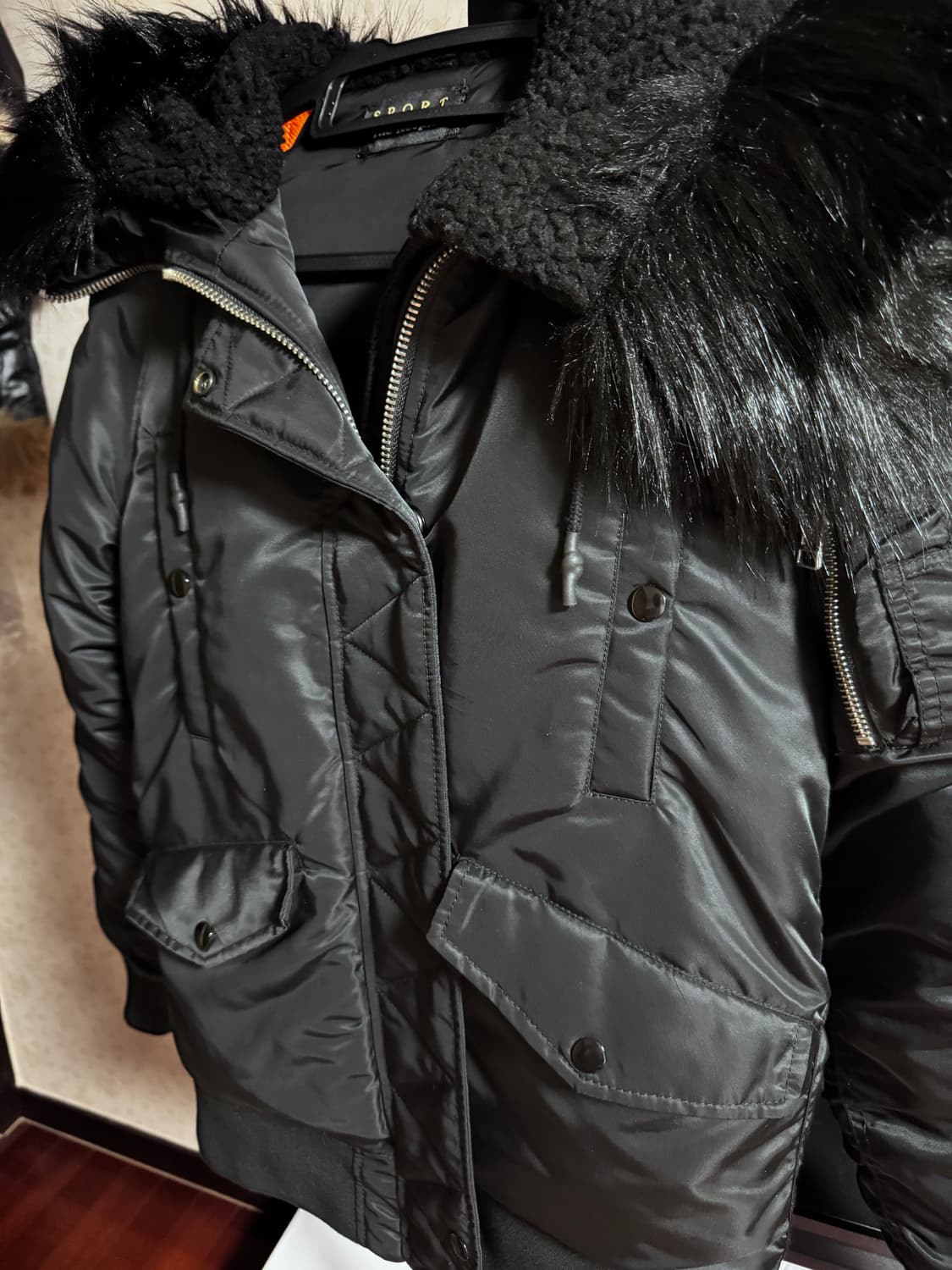 더쿠플스 블랙 퍼 후디 패딩 점퍼 상품이미지2