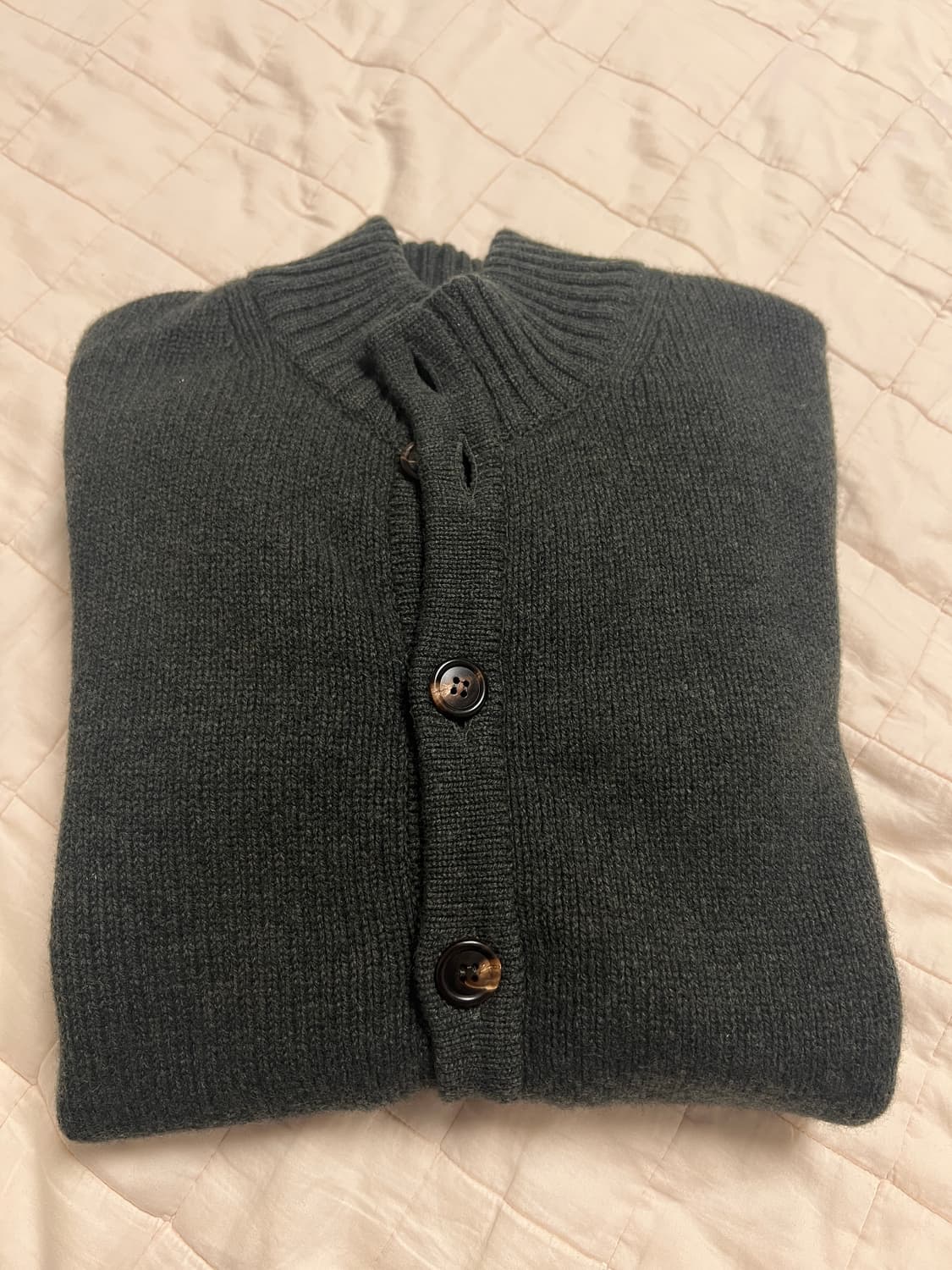 윌리엄로키 하이넥 가디건(40) 상품이미지3