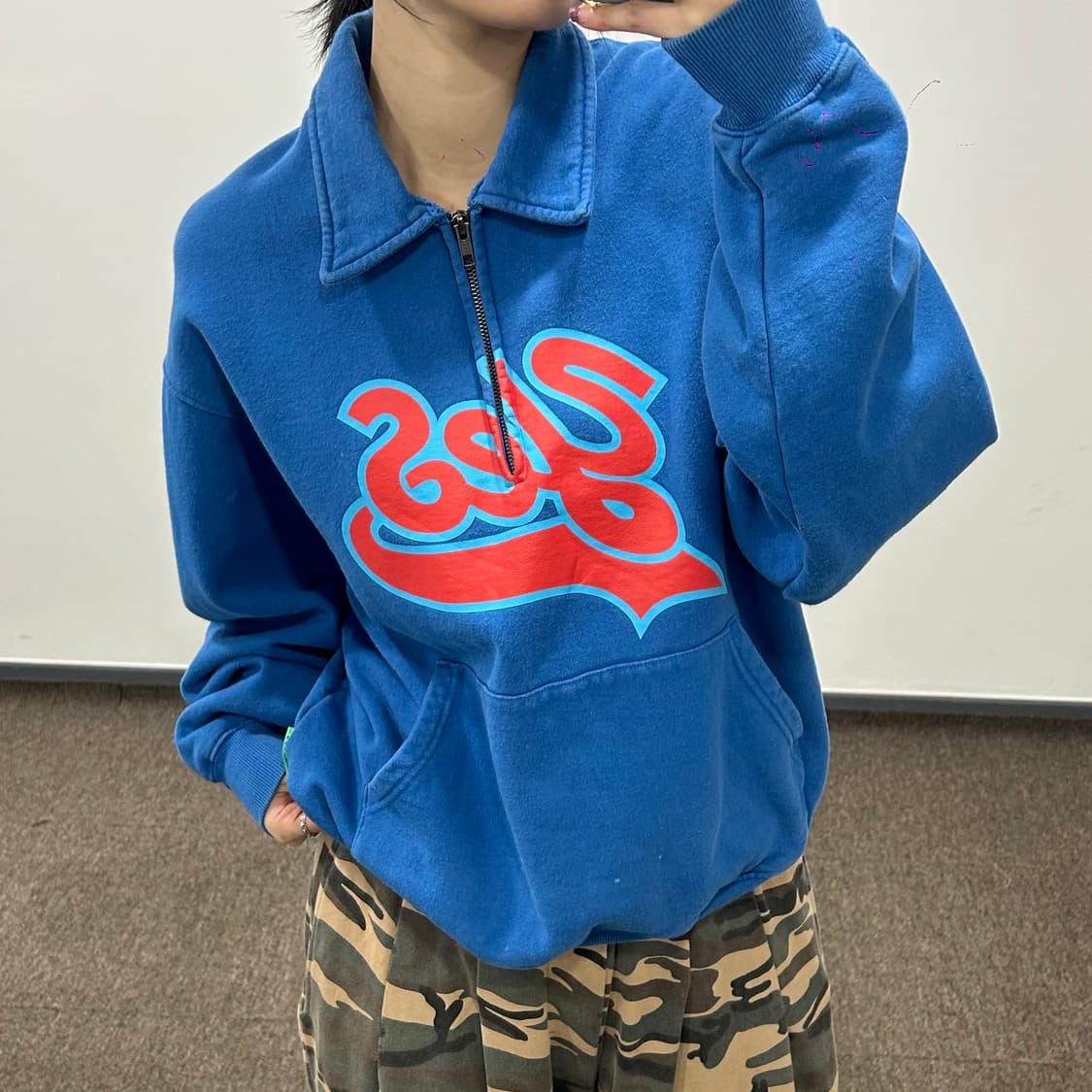 Yeseyesee 예스아이씨 yes그래픽 블루 반집업  상품이미지2