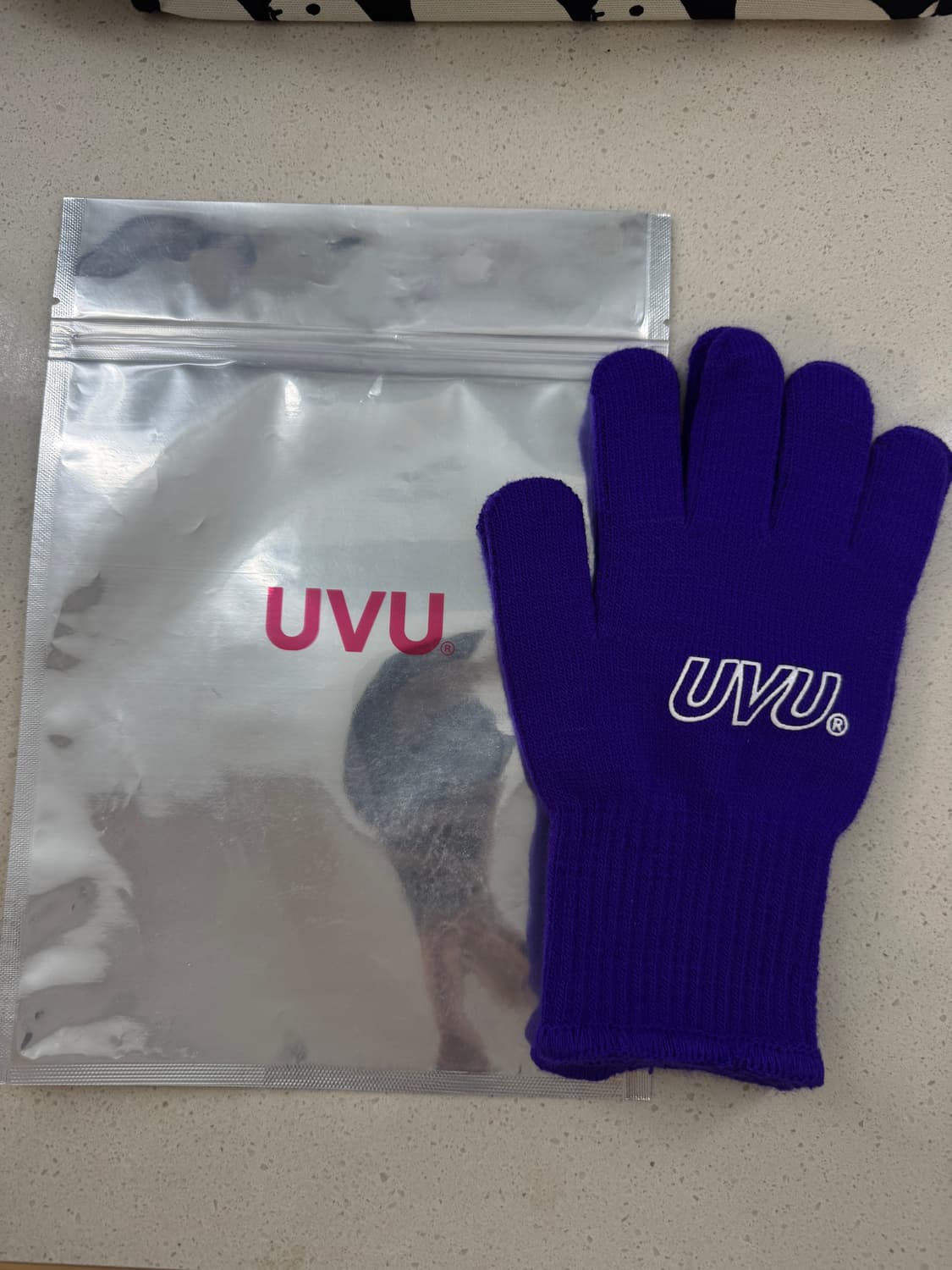 UVU 장갑 팝니다. 상품이미지1