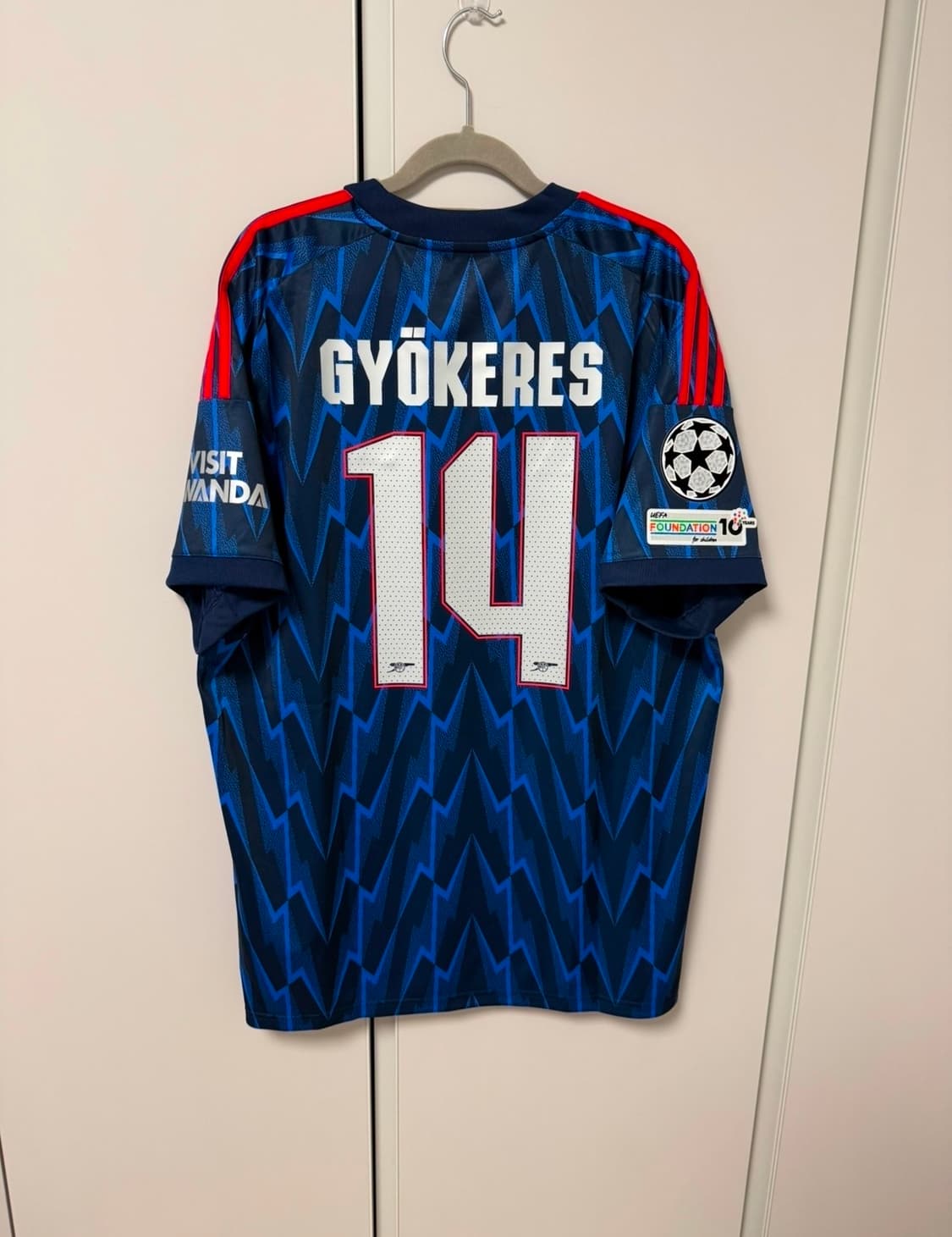 25-26 아스날 어웨이 국내XL 요케레스 판매 상품이미지1