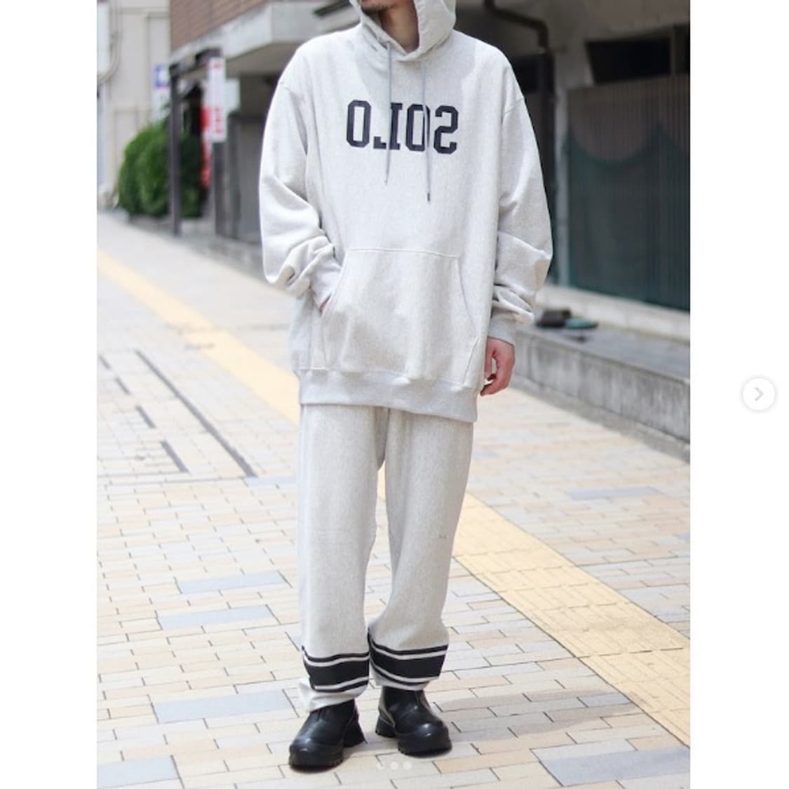 솔로이스트 23ss solo후디 오버사이즈드 상품이미지3