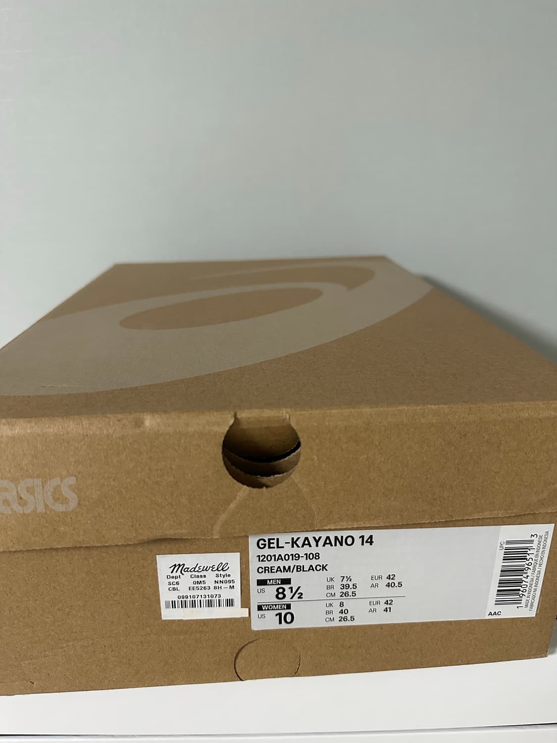아식스 젤 카야노 14 크림 블랙 265사이즈 판매합니다. 상품이미지9