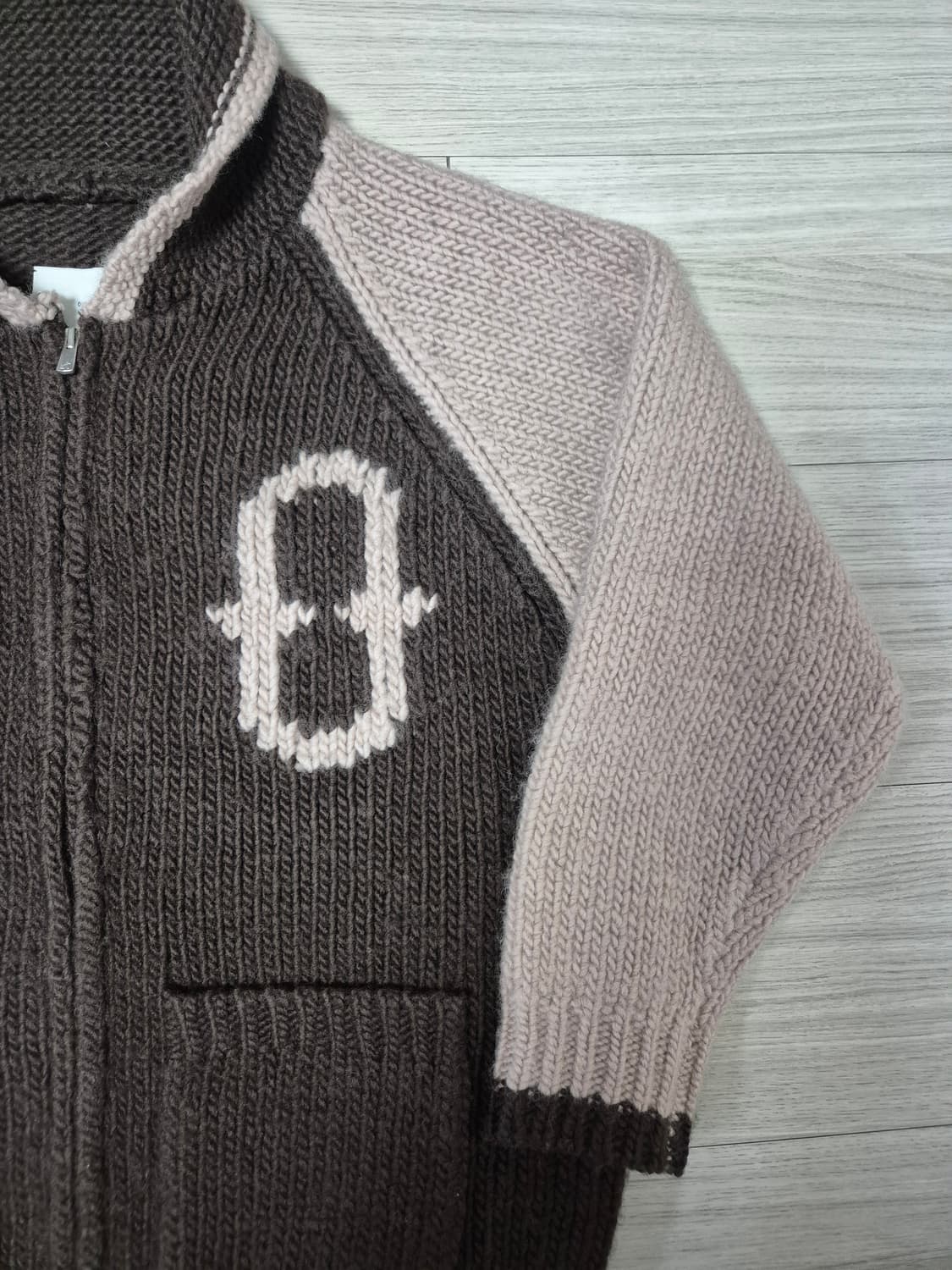 아워셀브스 25fw 코위찬 가디건 상품이미지3