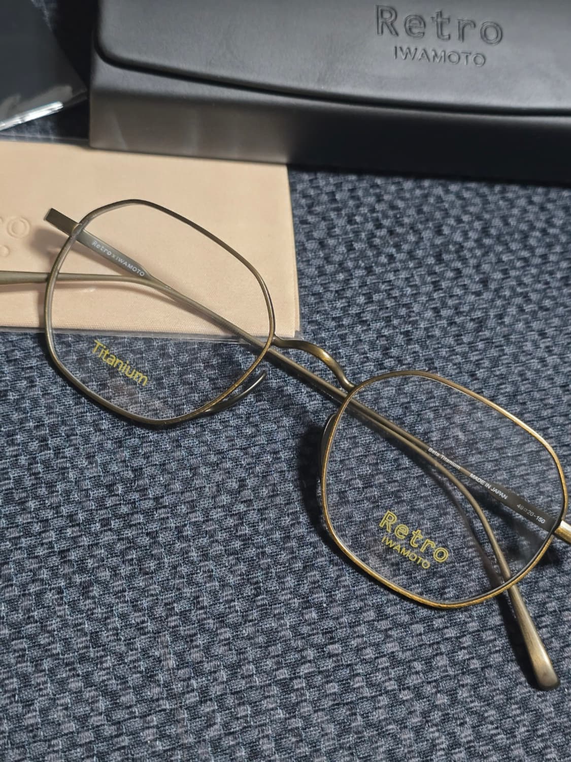 레트로 이와모토 1976 col.1 티타늄 안경테 역방향 코받침 상품이미지2