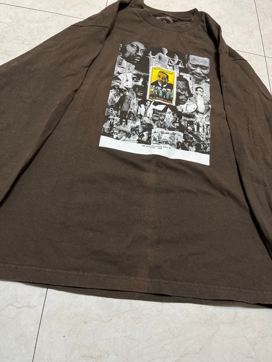 퍼킹어썸 마틴 루터 킹 브라운 롱슬리브 L 상품이미지3