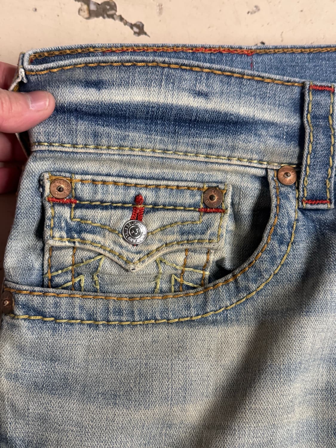 트루 릴리전 워싱 스트레이트핏 데님팬츠 상품이미지4