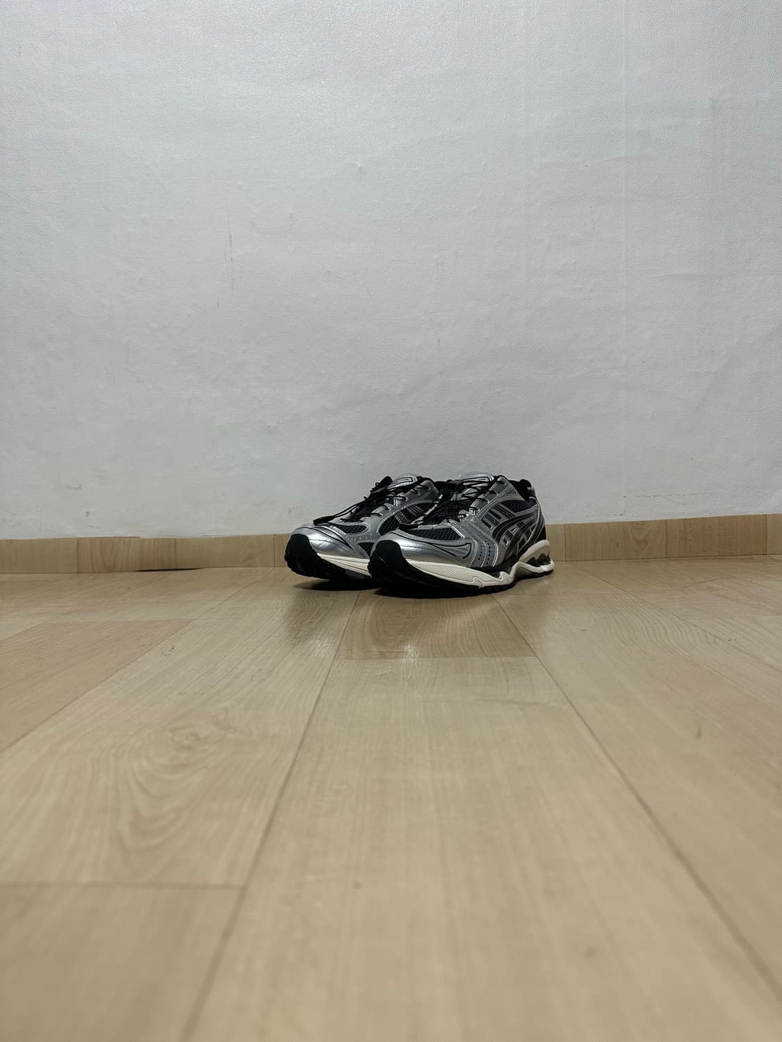 아식스 언리미티드 젤 카야노 14 캐리어 그레이 블랙 상품이미지1