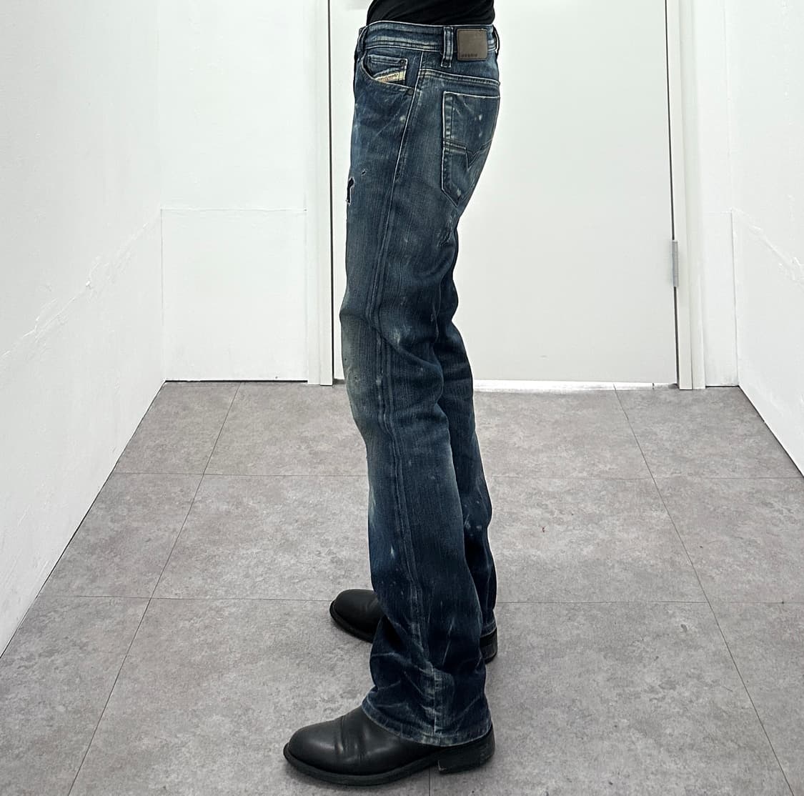 Diesel OOSWW Stretch Distressed Denim 상품이미지2