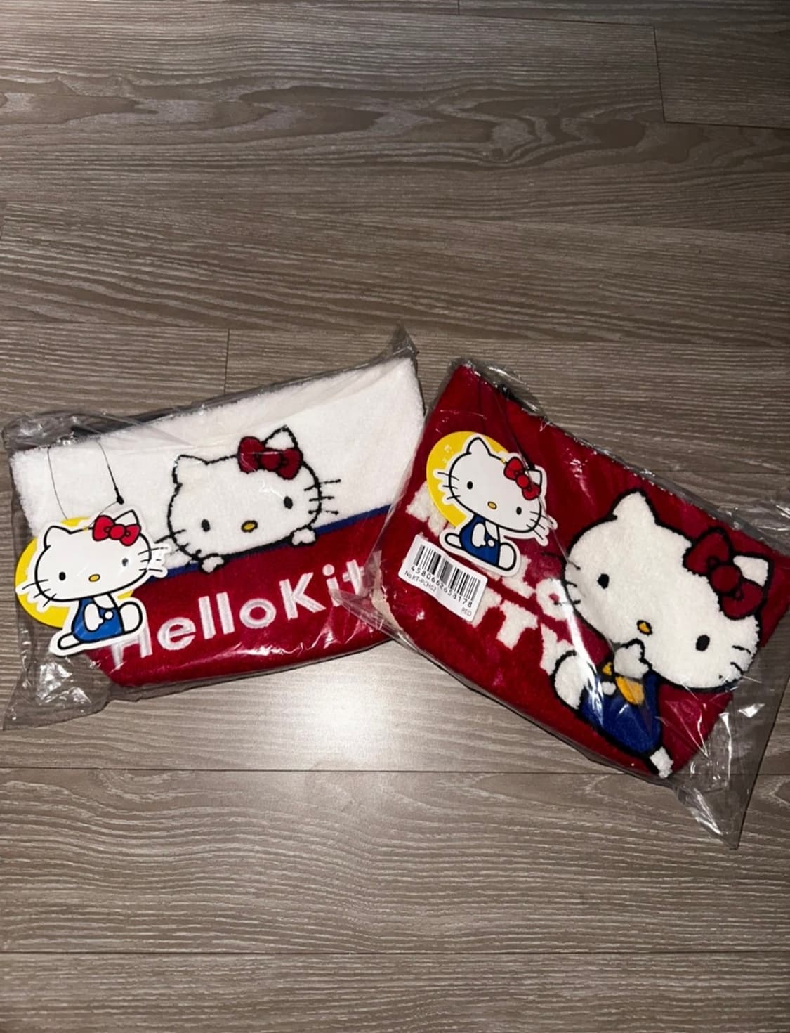 도쿄 산리오 키티 파우치(레드) 상품이미지3