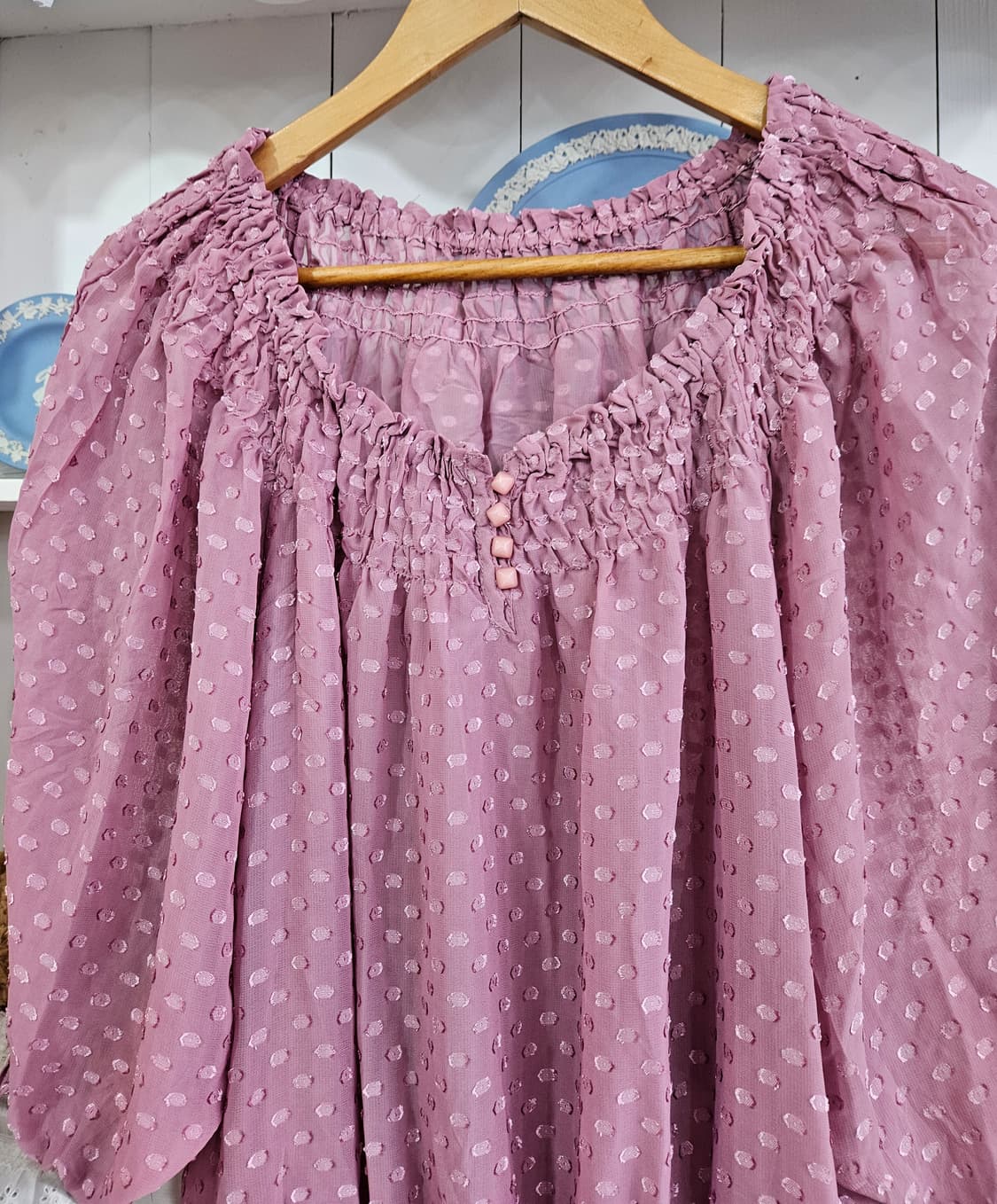 도트 쉬폰 스모크 롱핏 블라우스 상품이미지3