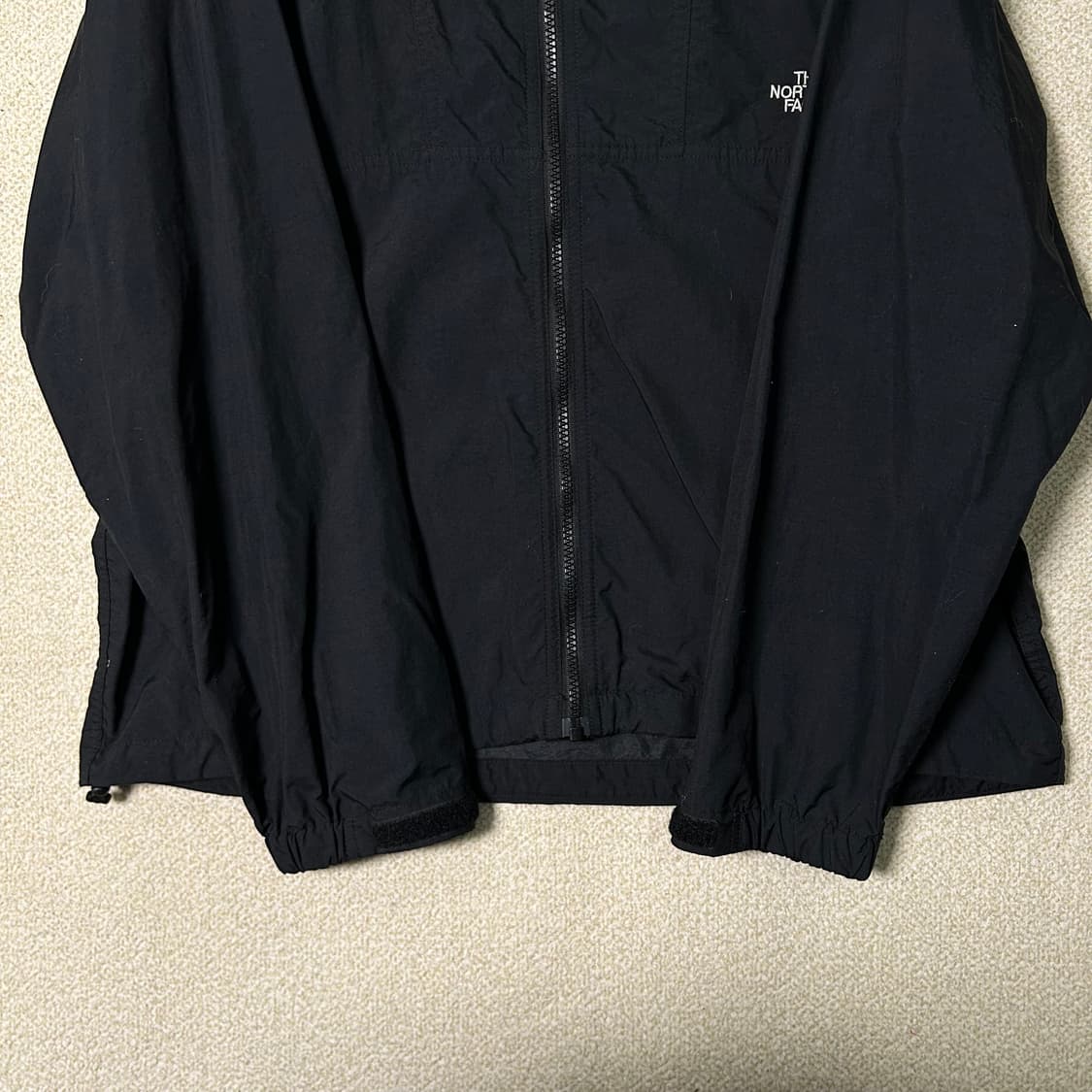  (L) 노스페이스 블랙 언더로고 바람막이 상품이미지4