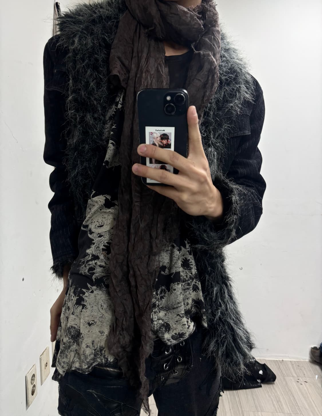 7Grunge Mood Brown Scarf 3.2 상품이미지5